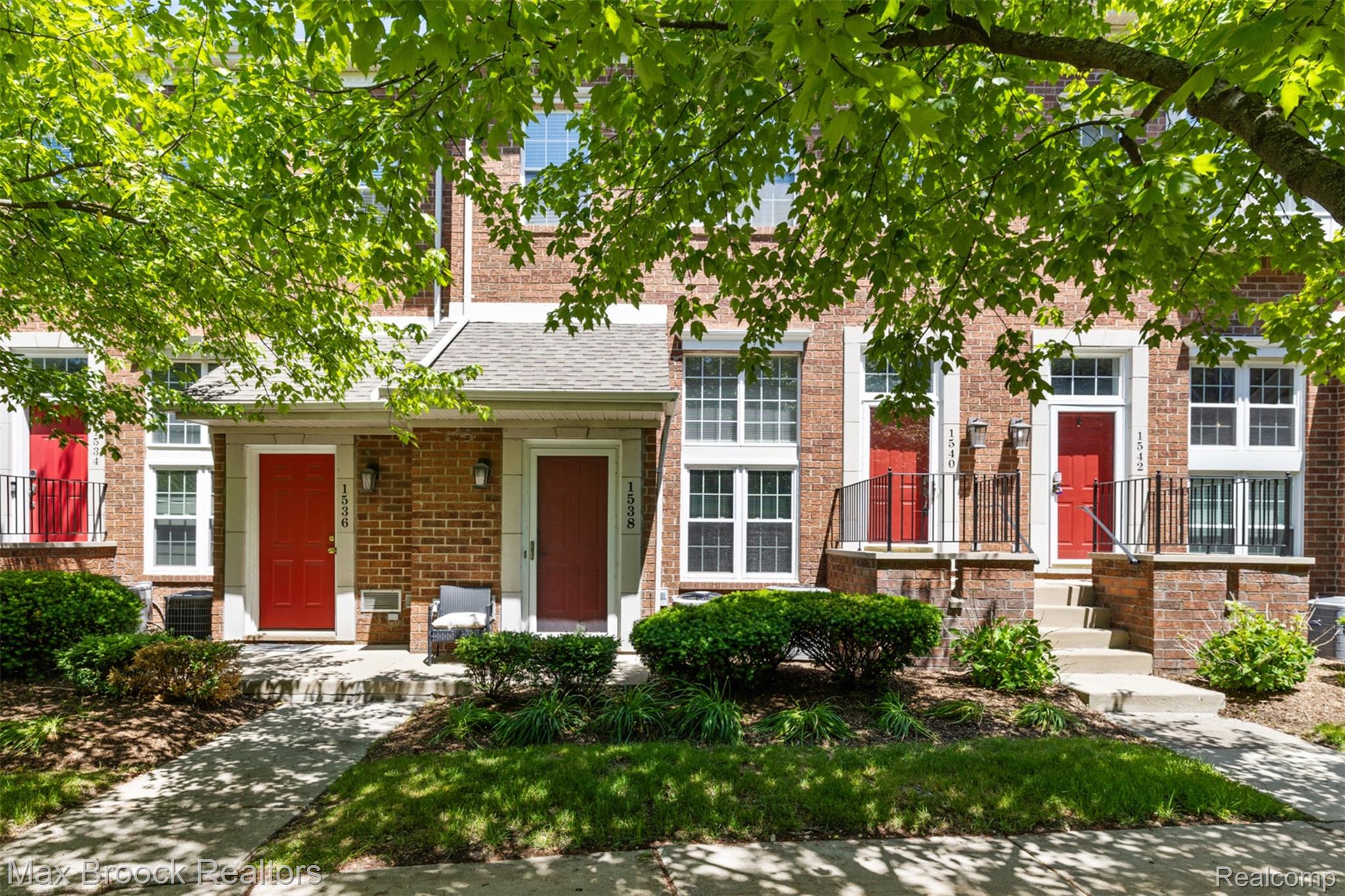 1538, Maryland Club, Royal Oak, Michigan, 48067