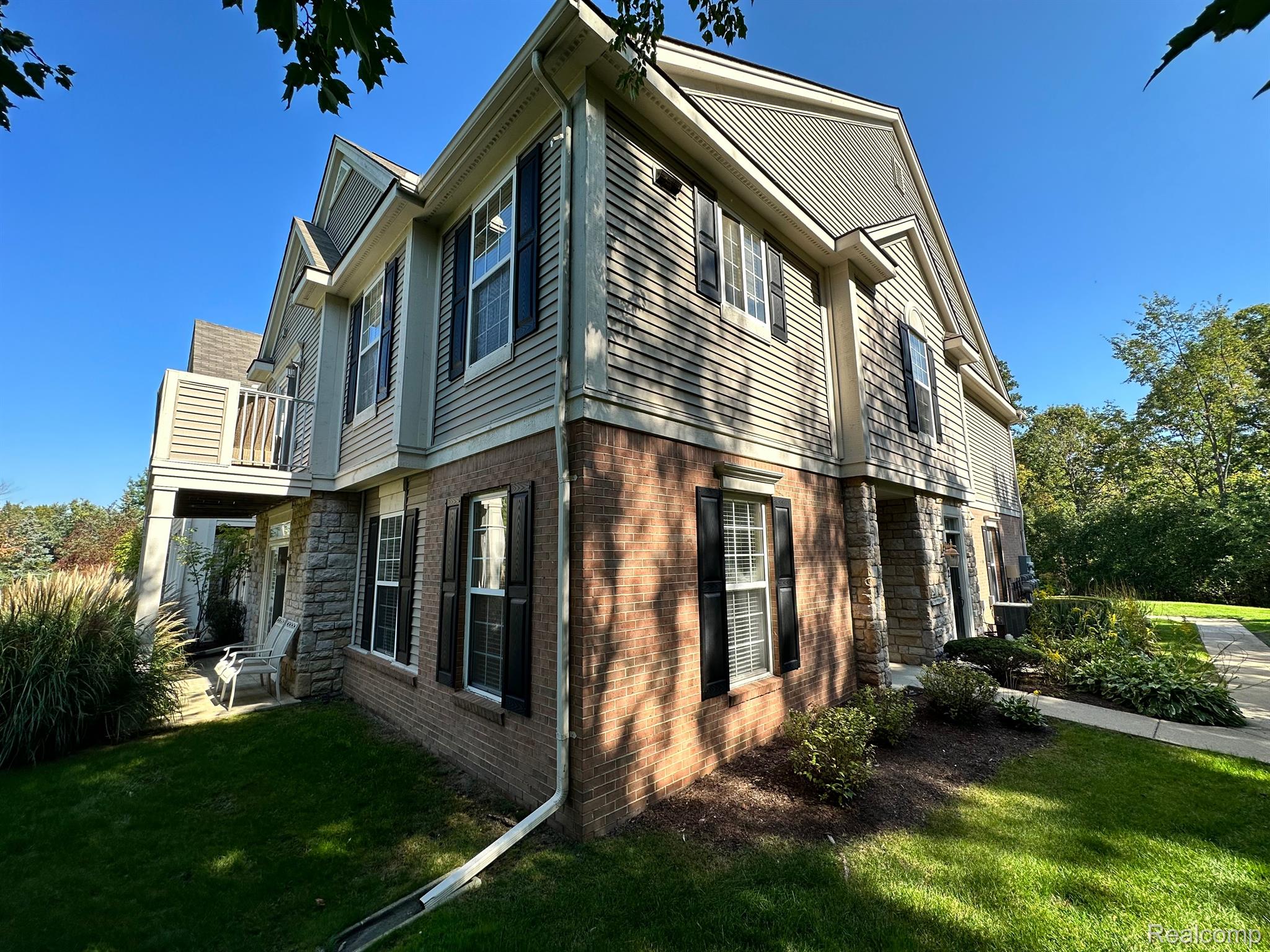 2354, PINECROFT, Canton, Michigan, 48188
