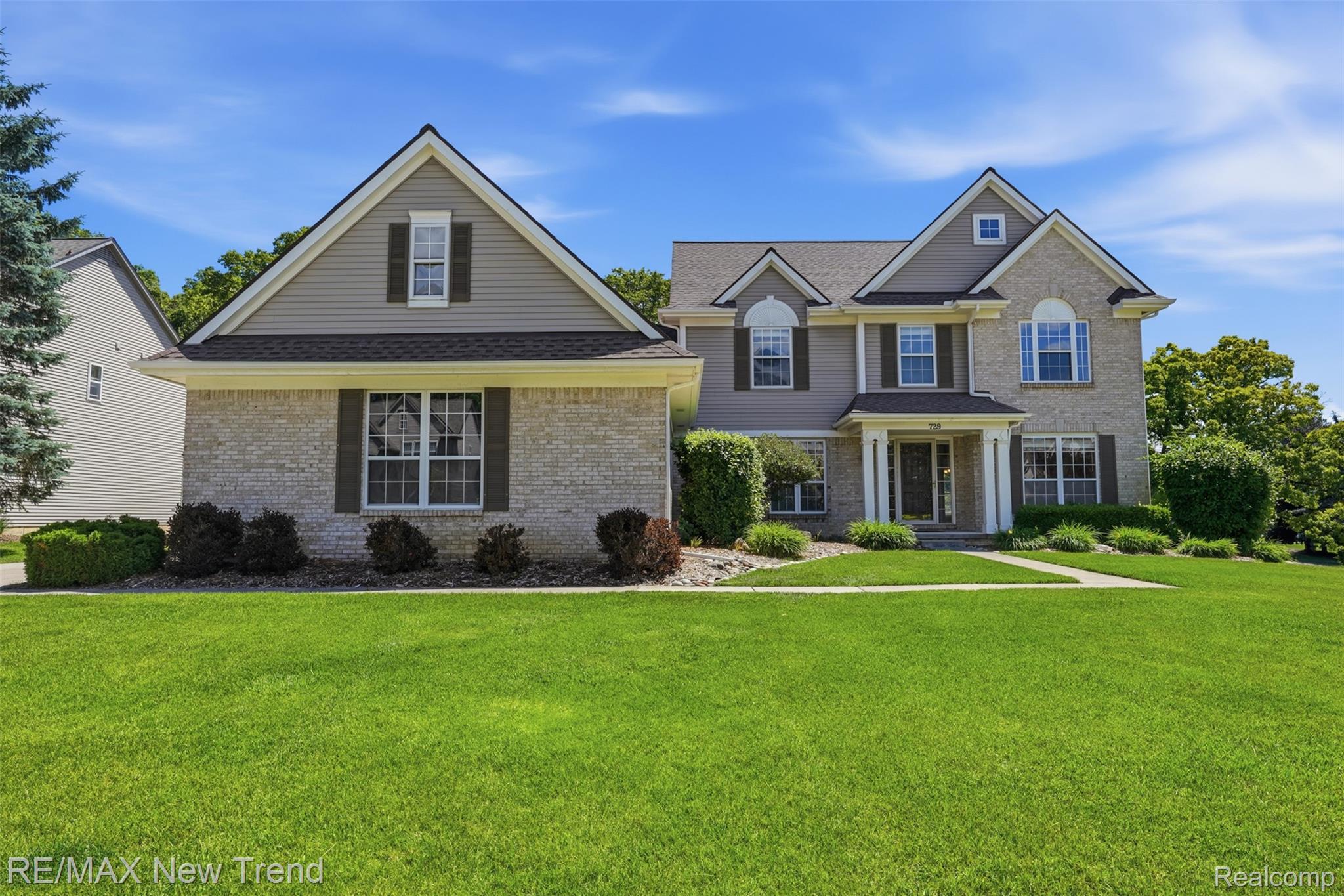 729, Akehurst, White Lake, Michigan, 48386