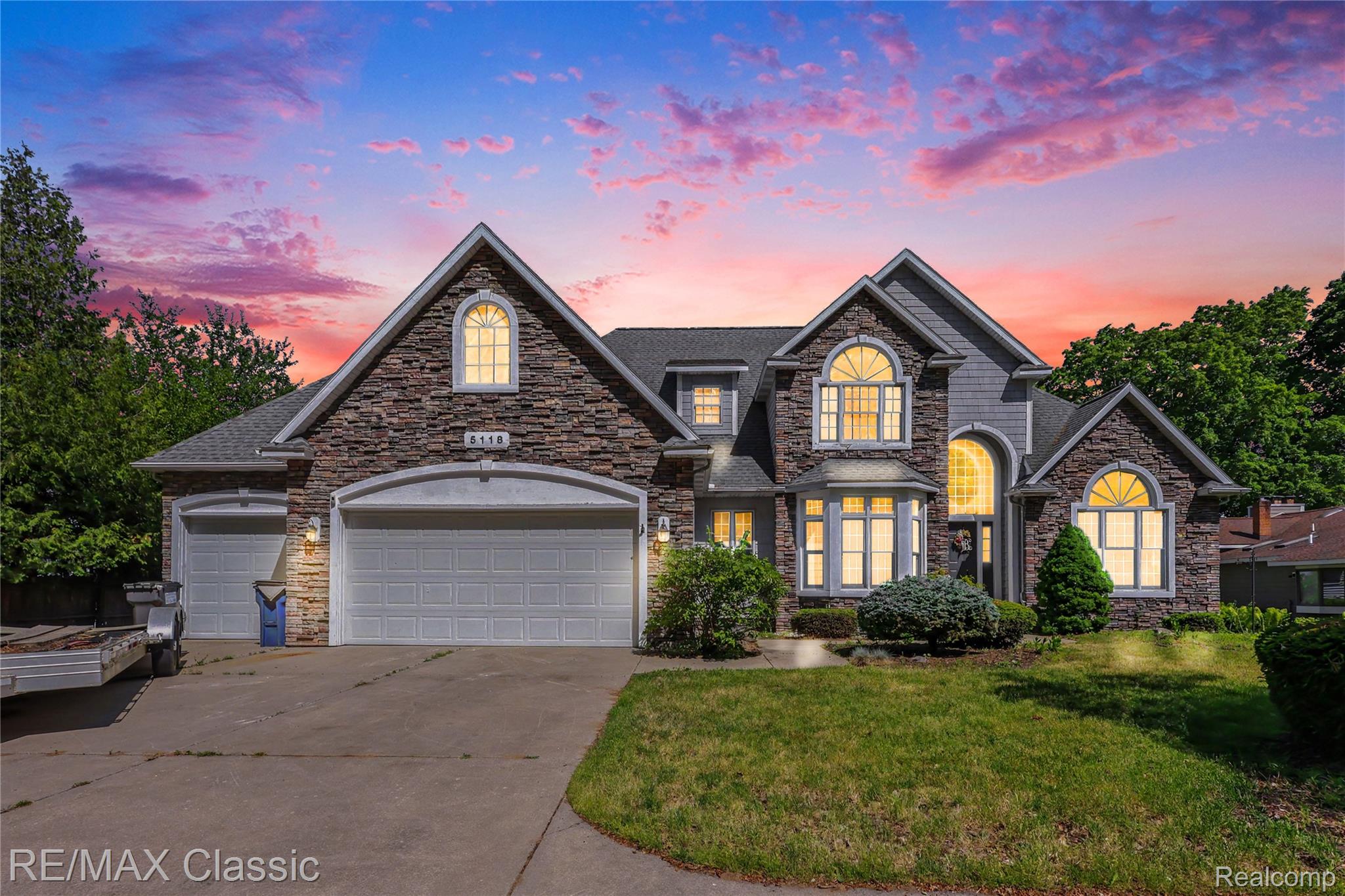 5118, Shore, Whitehall, Michigan, 49461