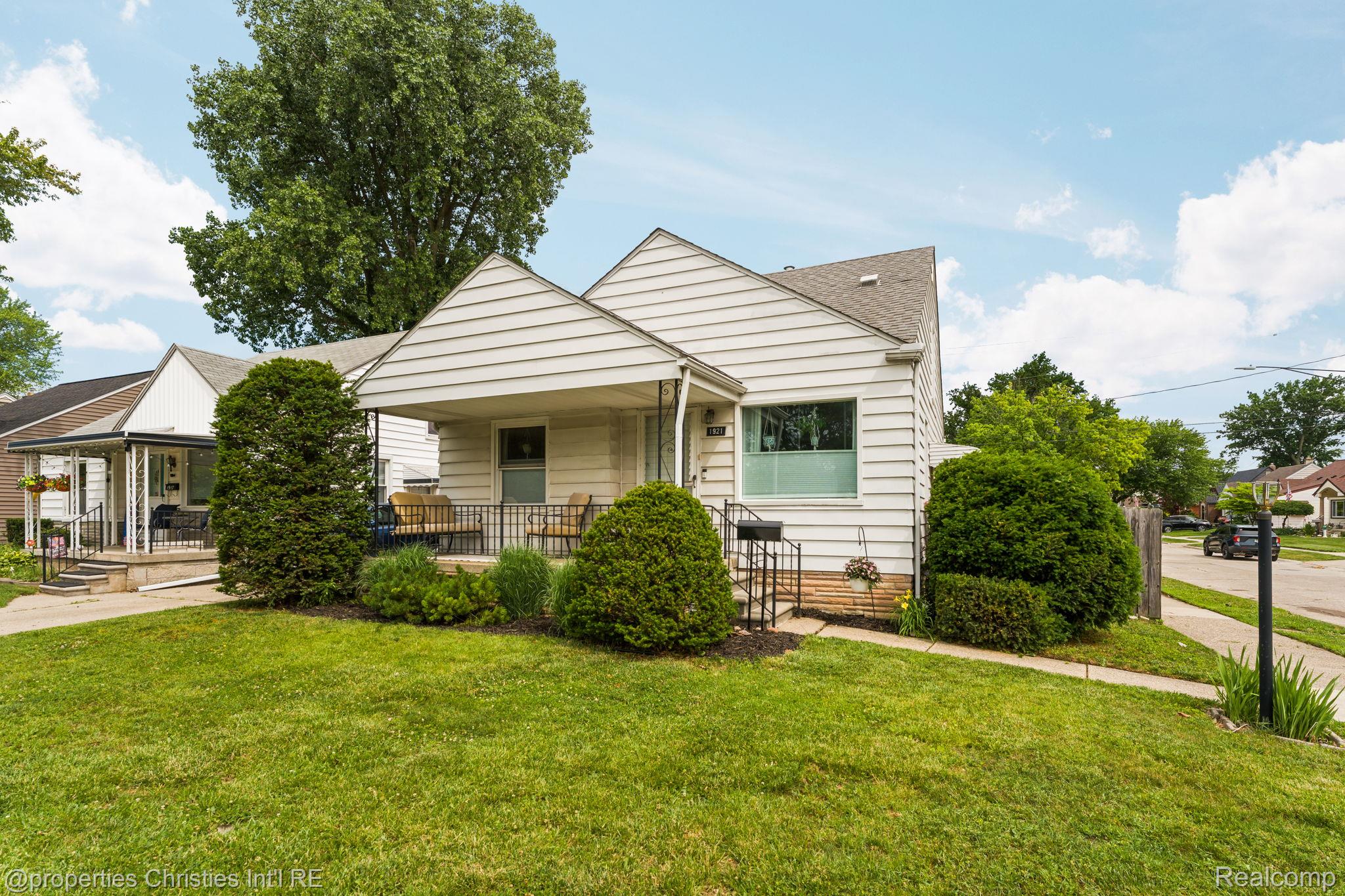 1921, 4th, Royal Oak, Michigan, 48067