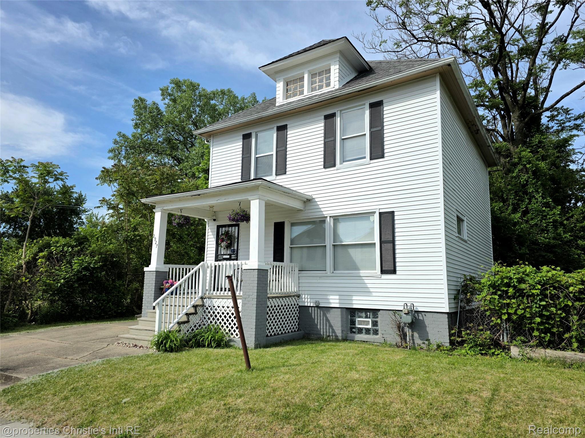 2927, Seyburn, Detroit, Michigan, 48214