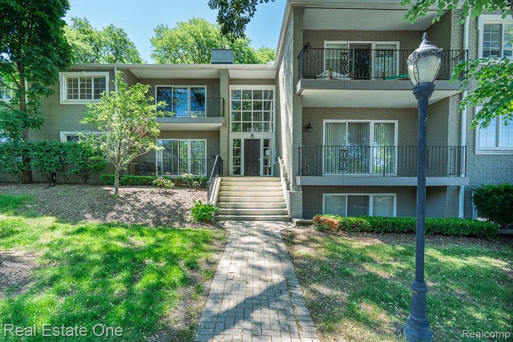 1113, OLD WOODWARD, #38, Birmingham, Michigan, 48009
