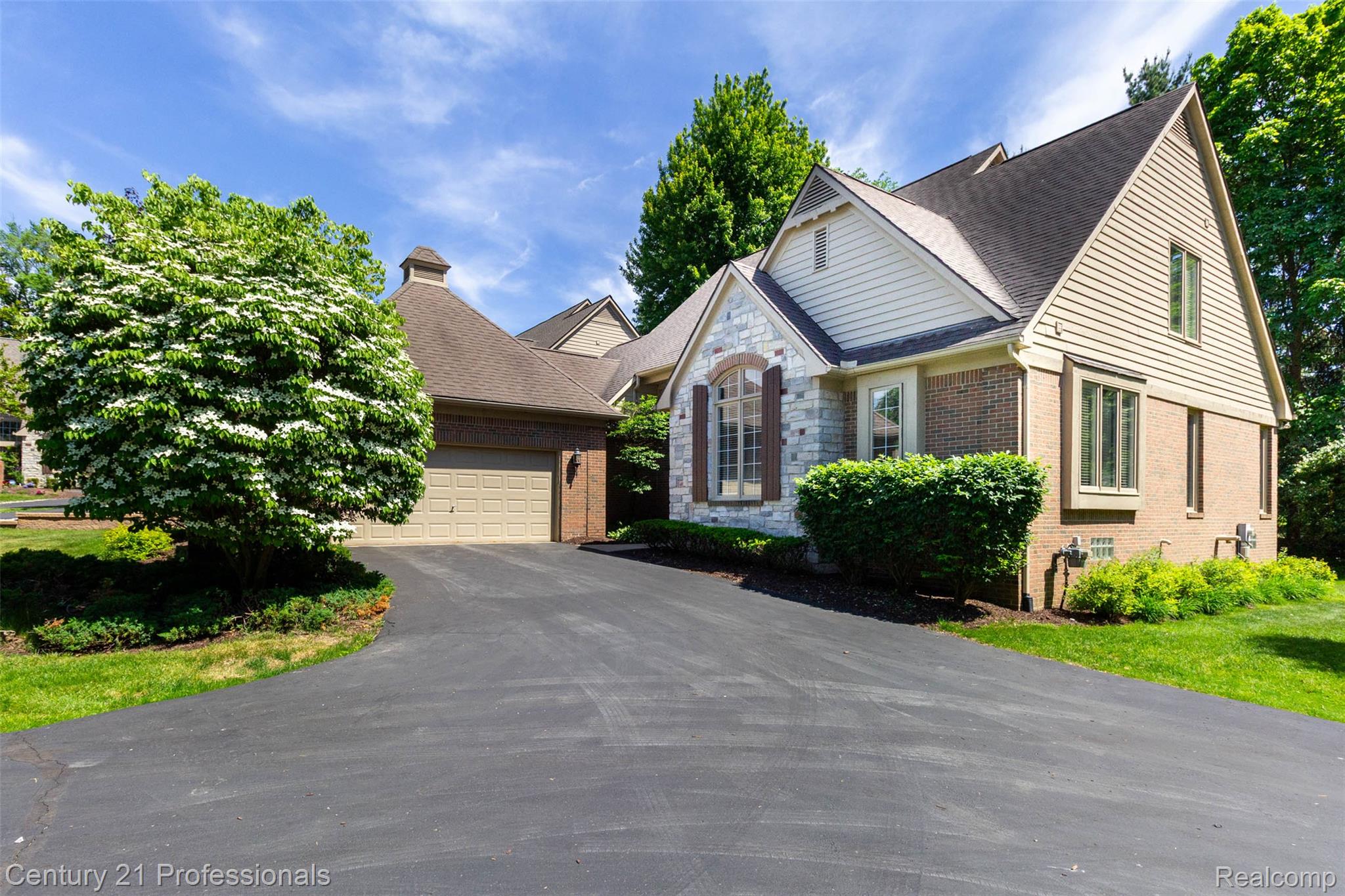 29401, Windmill, Farmington, Michigan, 48334