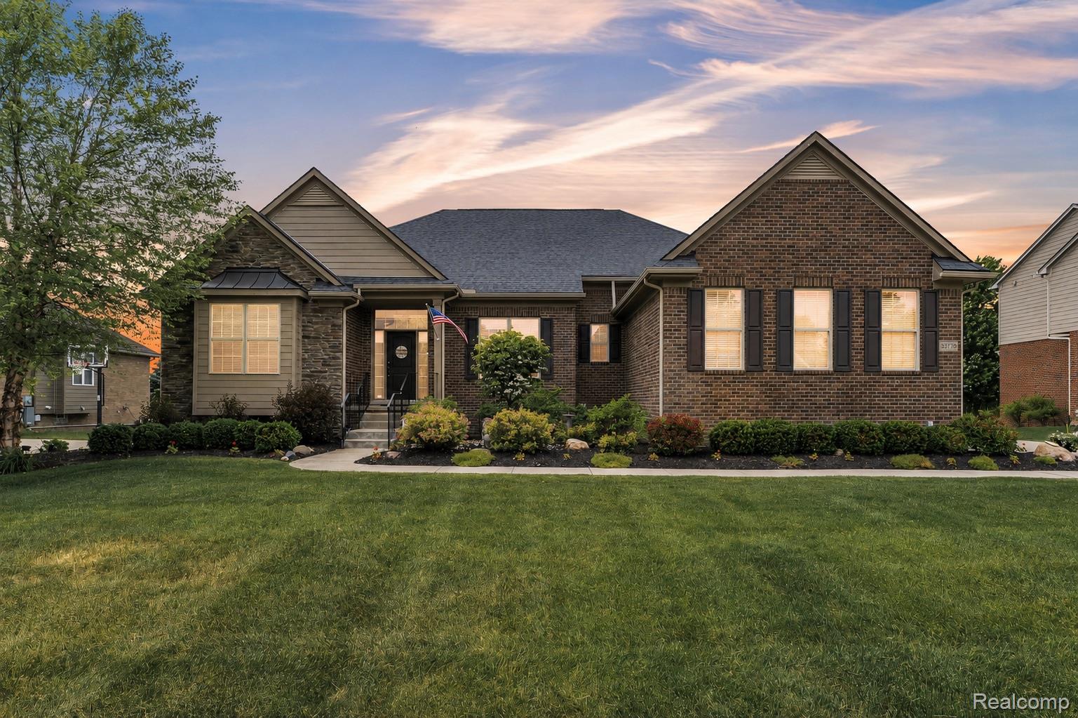 23719, Stoneleigh, South Lyon, Michigan, 48178