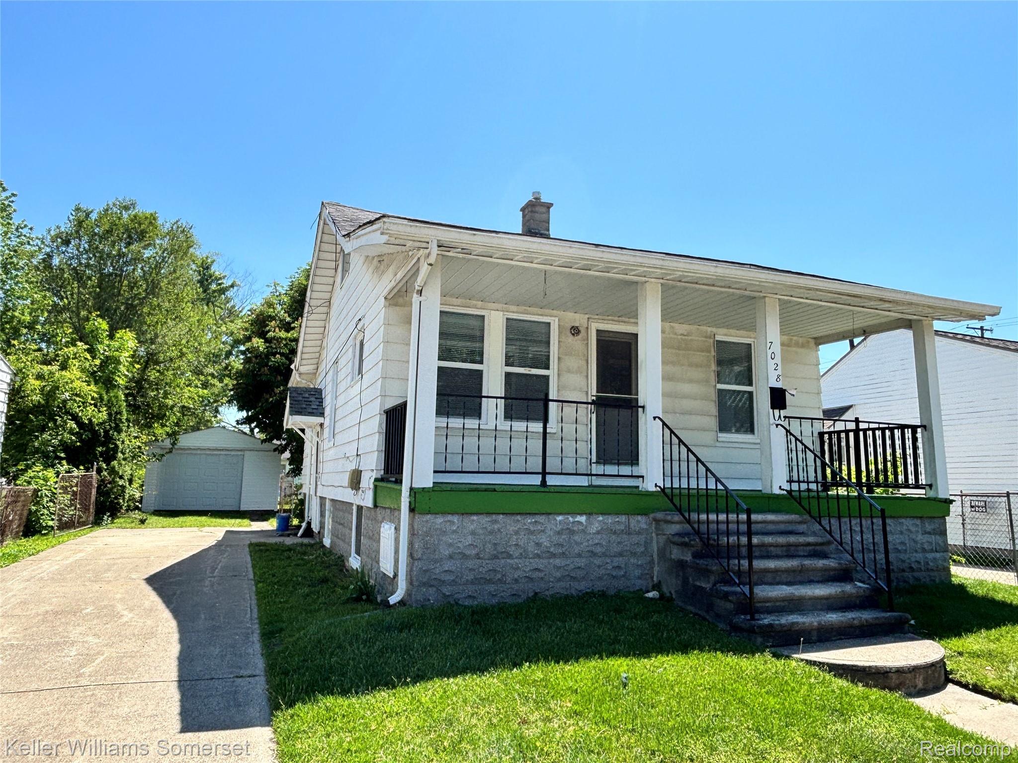 7028, Studebaker, Warren, Michigan, 48091