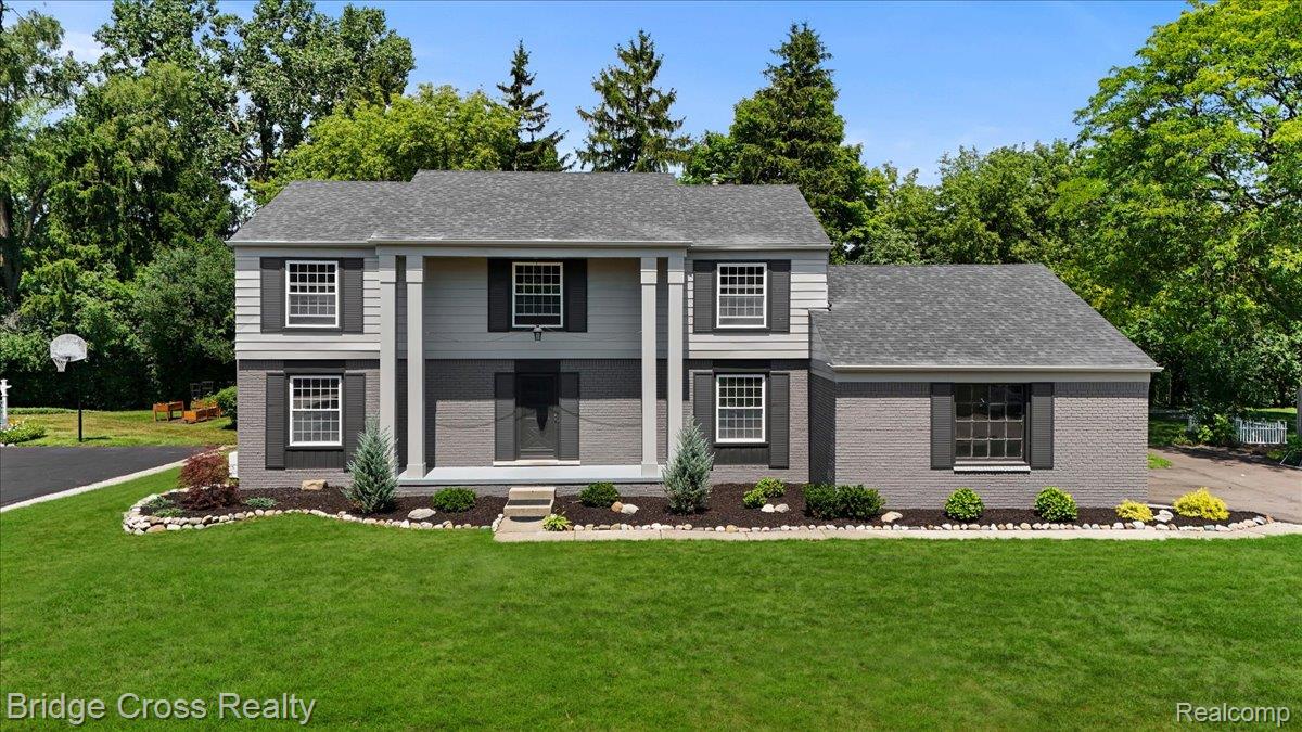 655, Spinningwheel, Bloomfield Hills, Michigan, 48304