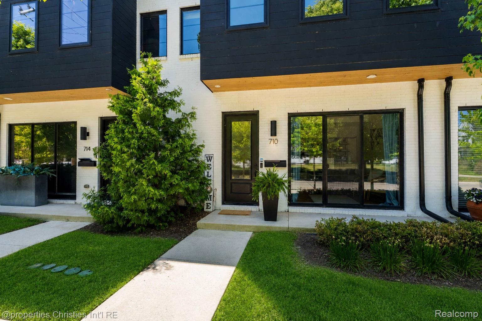 710, Parent, E, Royal Oak, Michigan, 48067