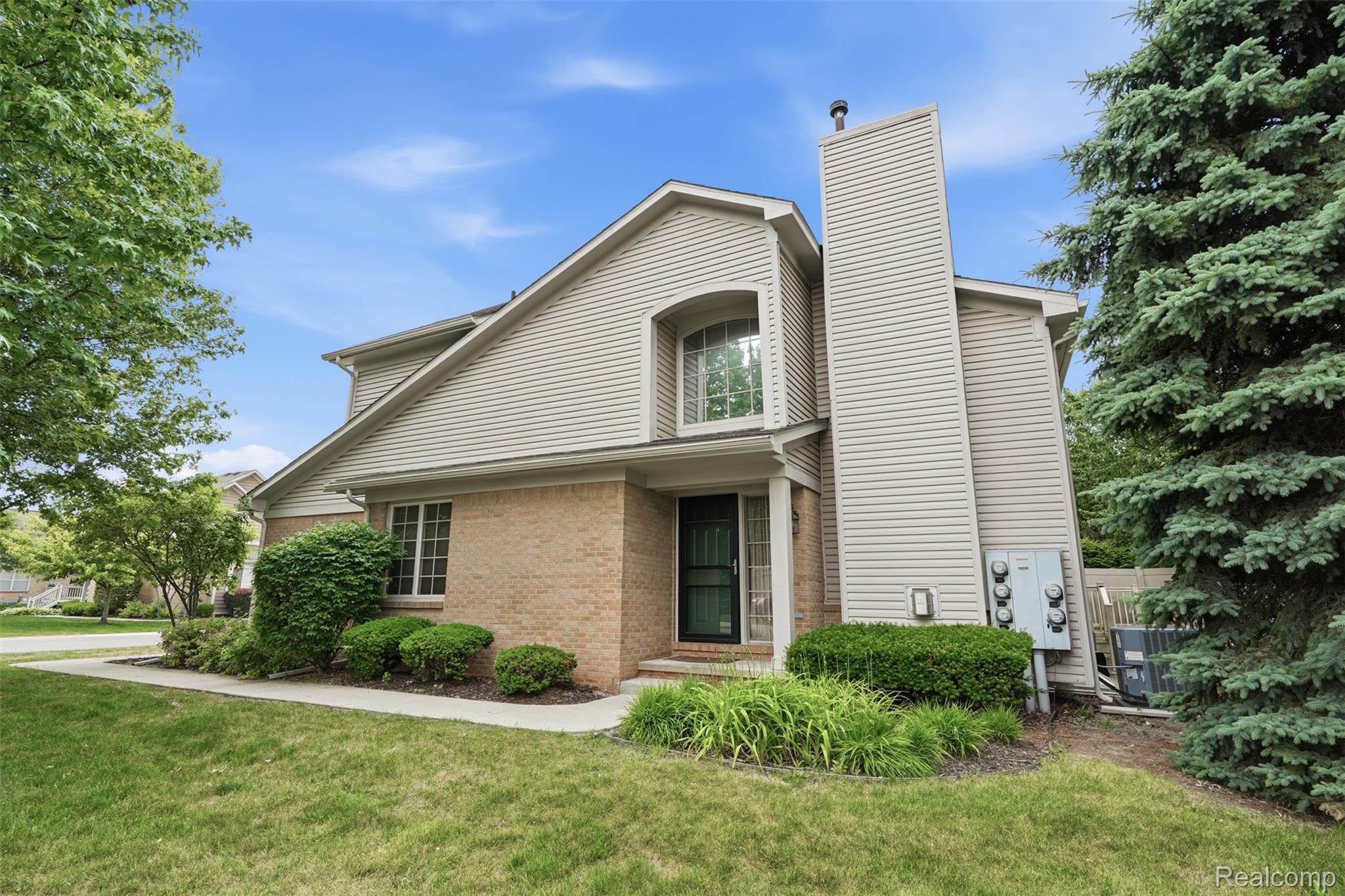 23716, McCort, Flat Rock, Michigan, 48134