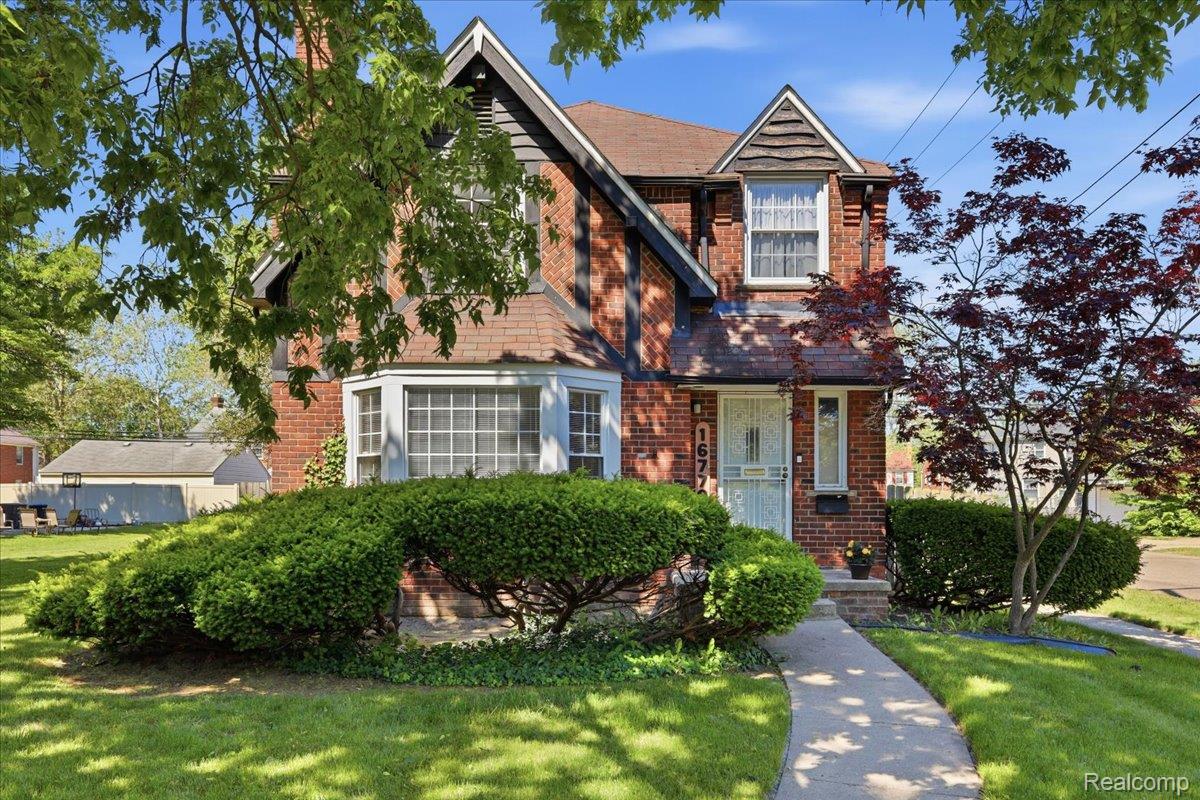 16779, Greenview, Detroit, Michigan, 48219