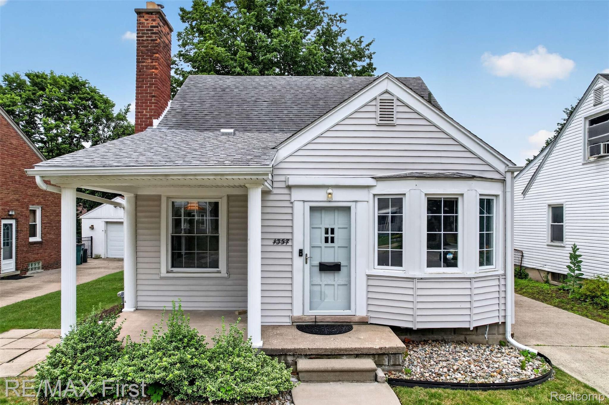 1357, Saratoga, Ferndale, Michigan, 48220