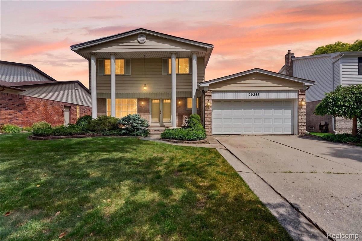20257, Coachwood, W, Riverview, Michigan, 48193