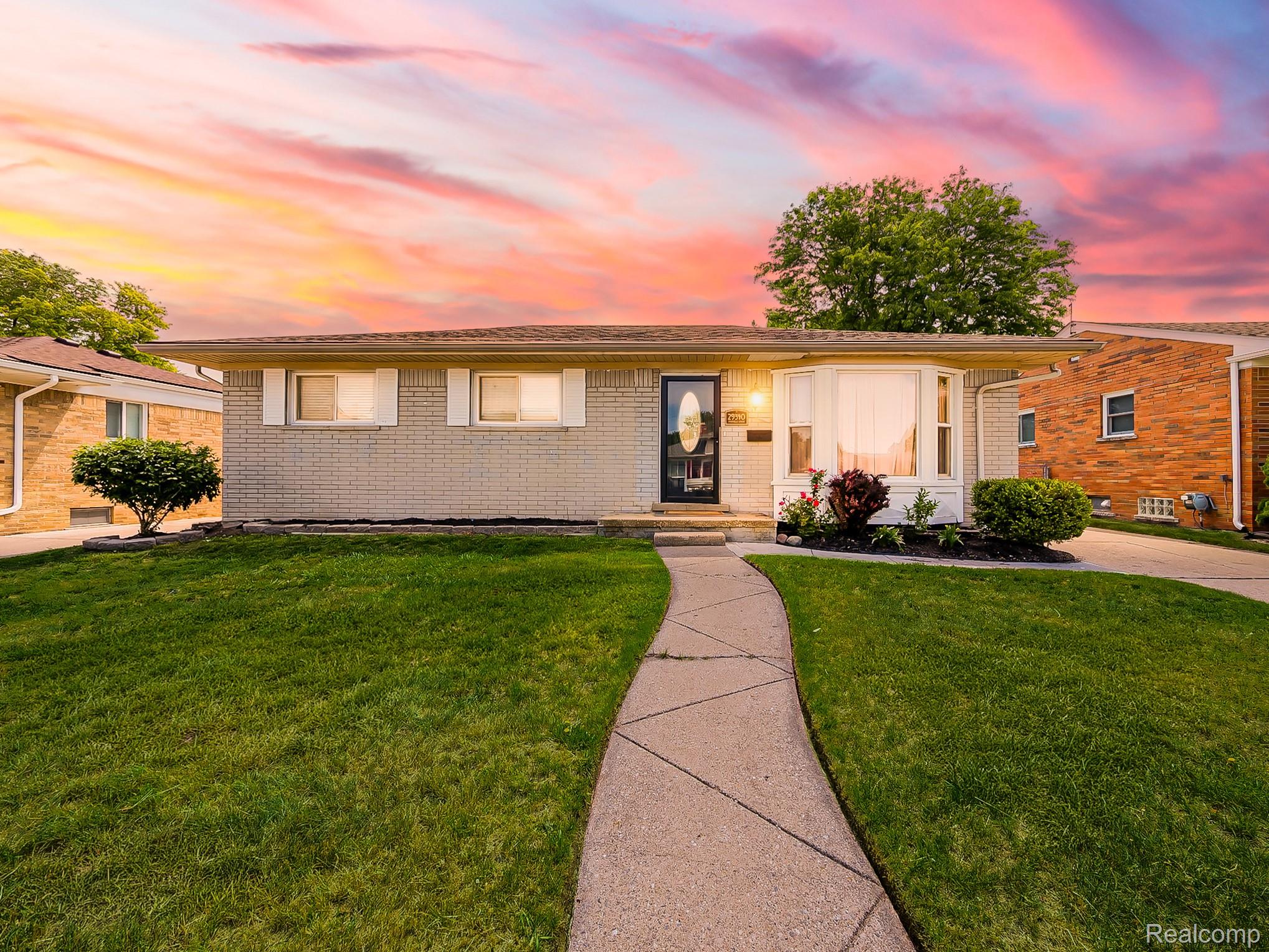 29340, Fairfield, Warren, Michigan, 48088