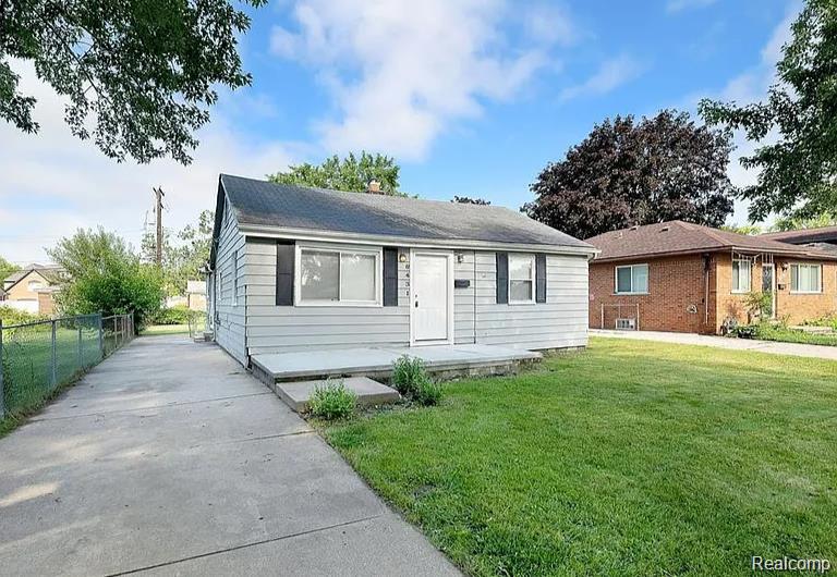 6431, Centralia, Dearborn Heights, Michigan, 48127