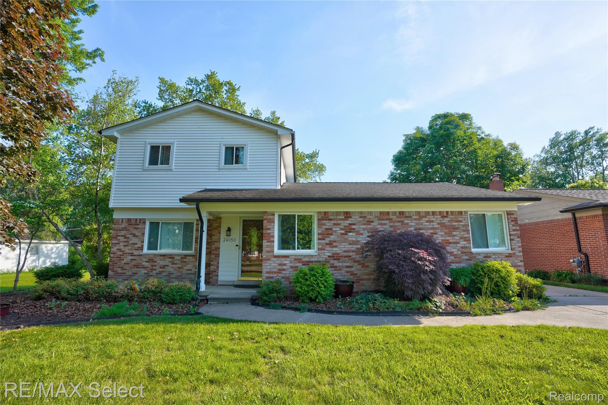24050, Lakewood, St. Clair Shores, Michigan, 48082