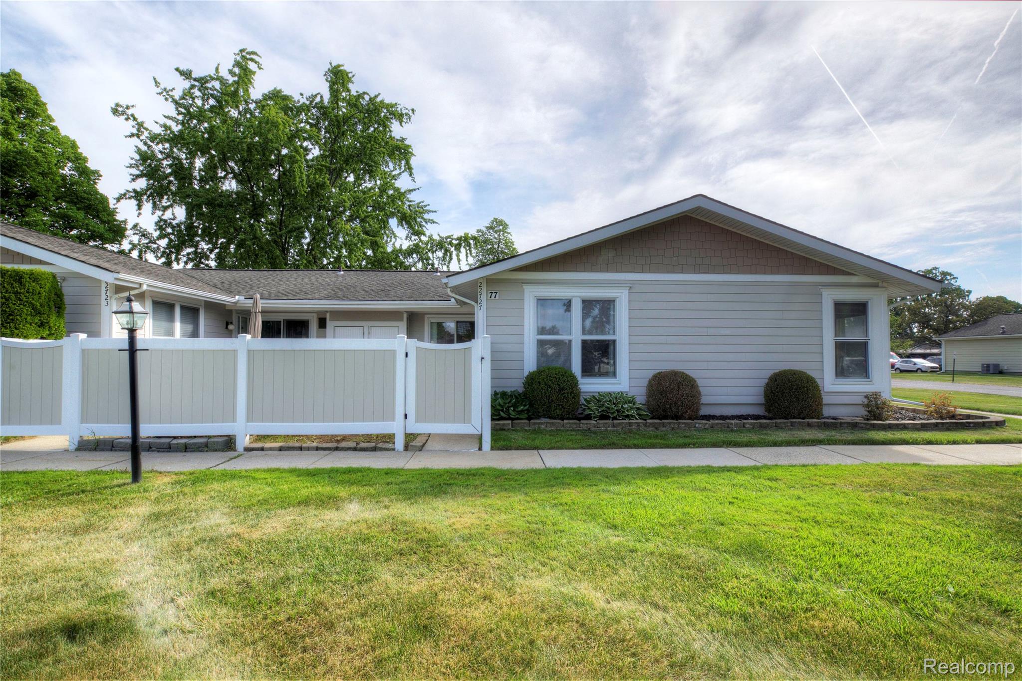22727, Cortes, Novi, Michigan, 48375