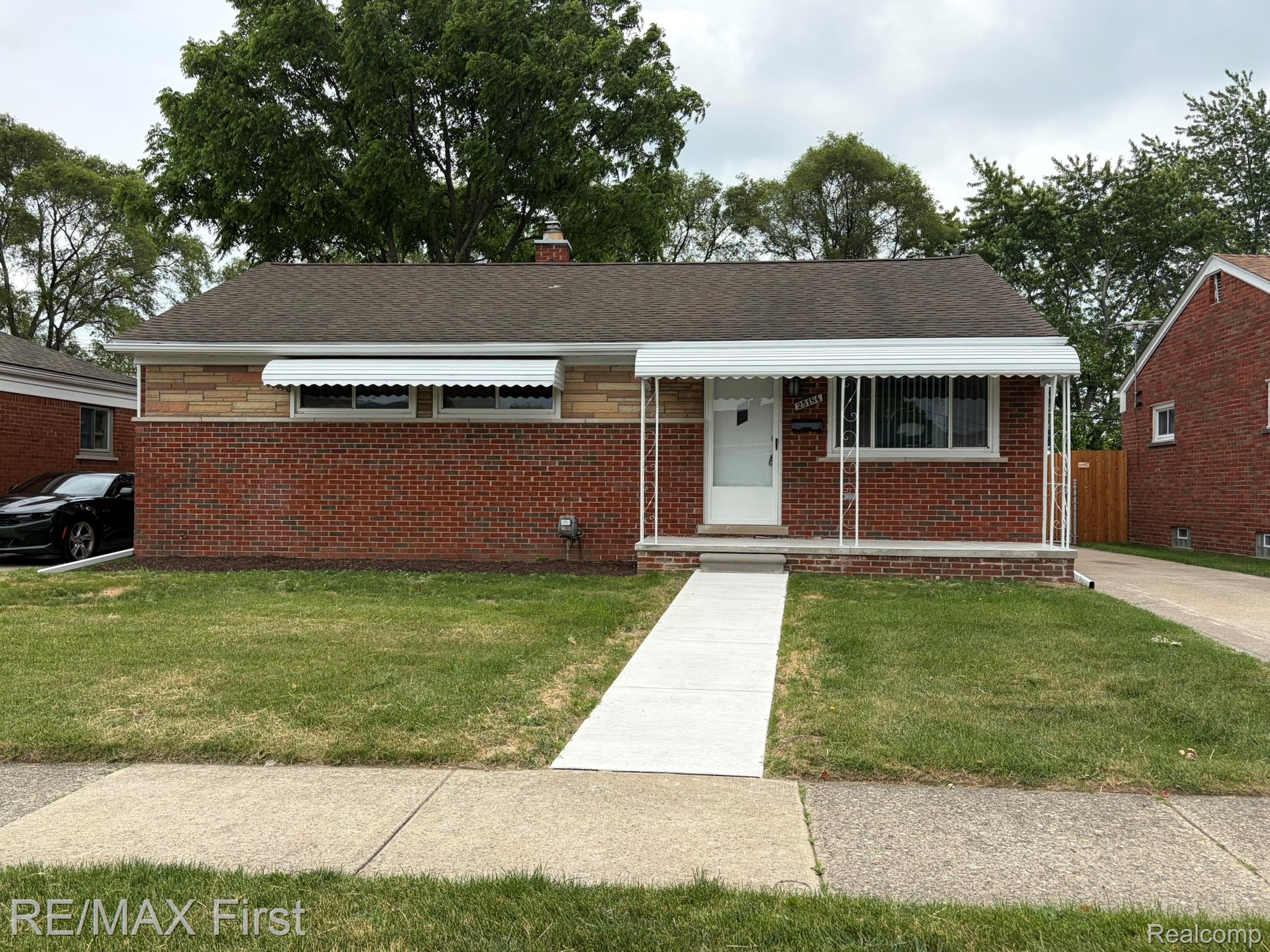 25184, Collingwood, Roseville, Michigan, 48066
