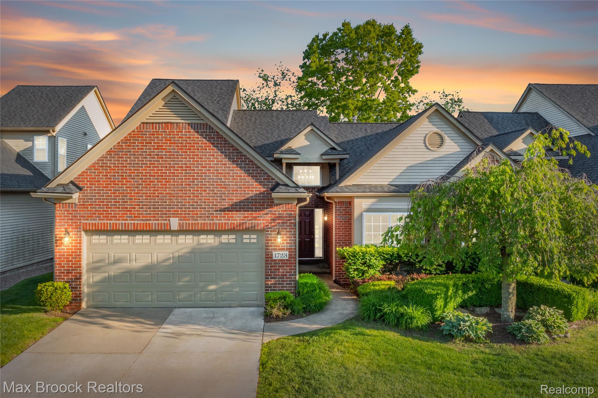 1723, Pine Forest, Commerce Twp, Michigan, 48390