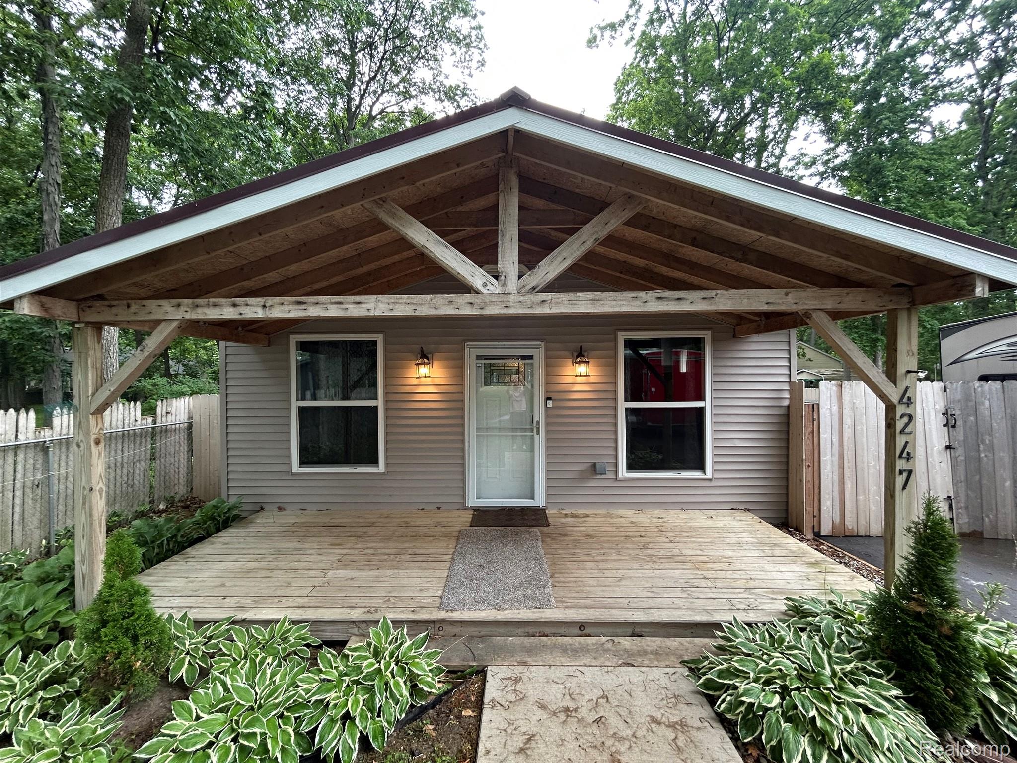 4247, Laforest, Waterford, Michigan, 48329