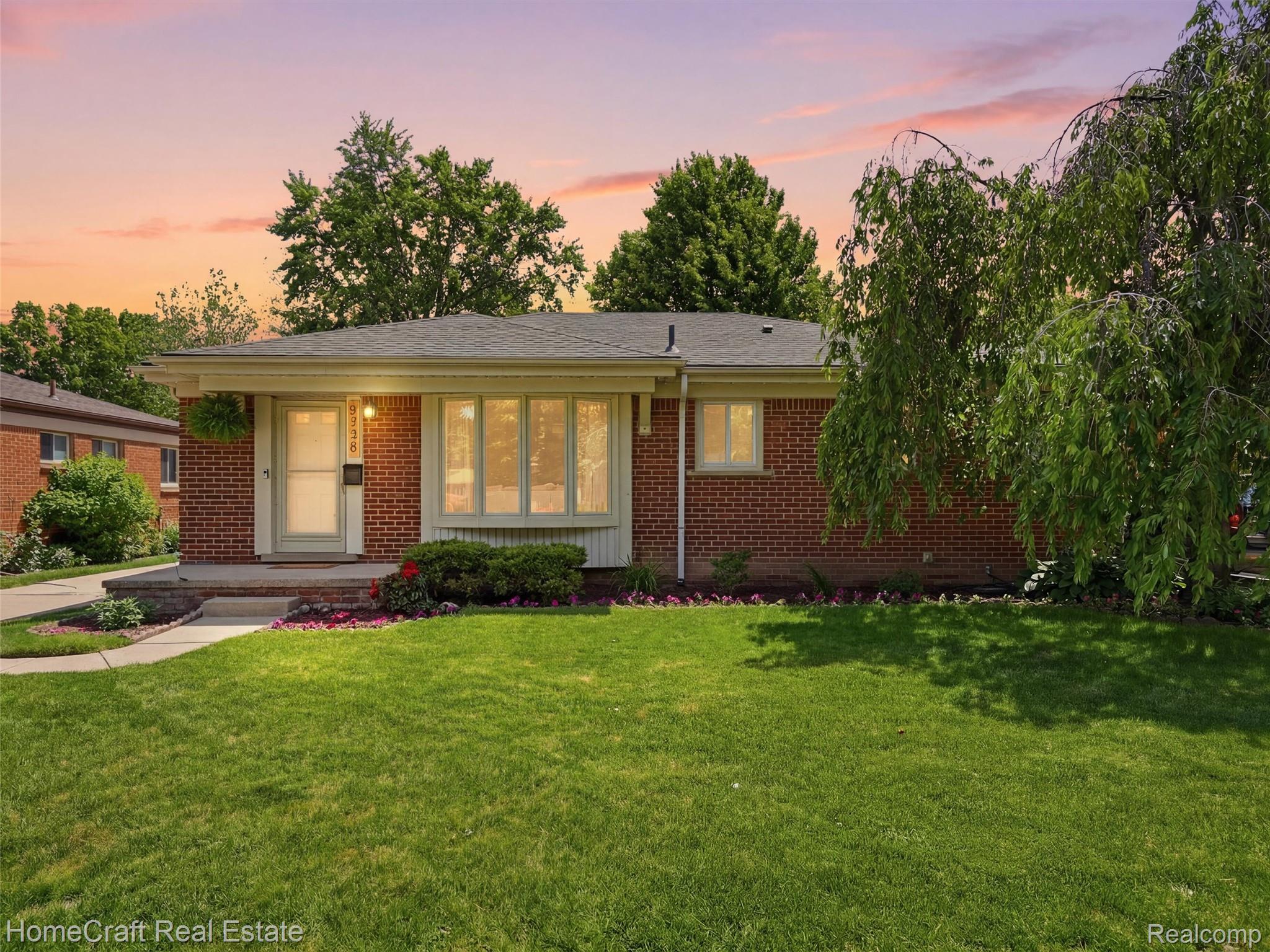 9338, FLORIDA, Livonia, Michigan, 48150