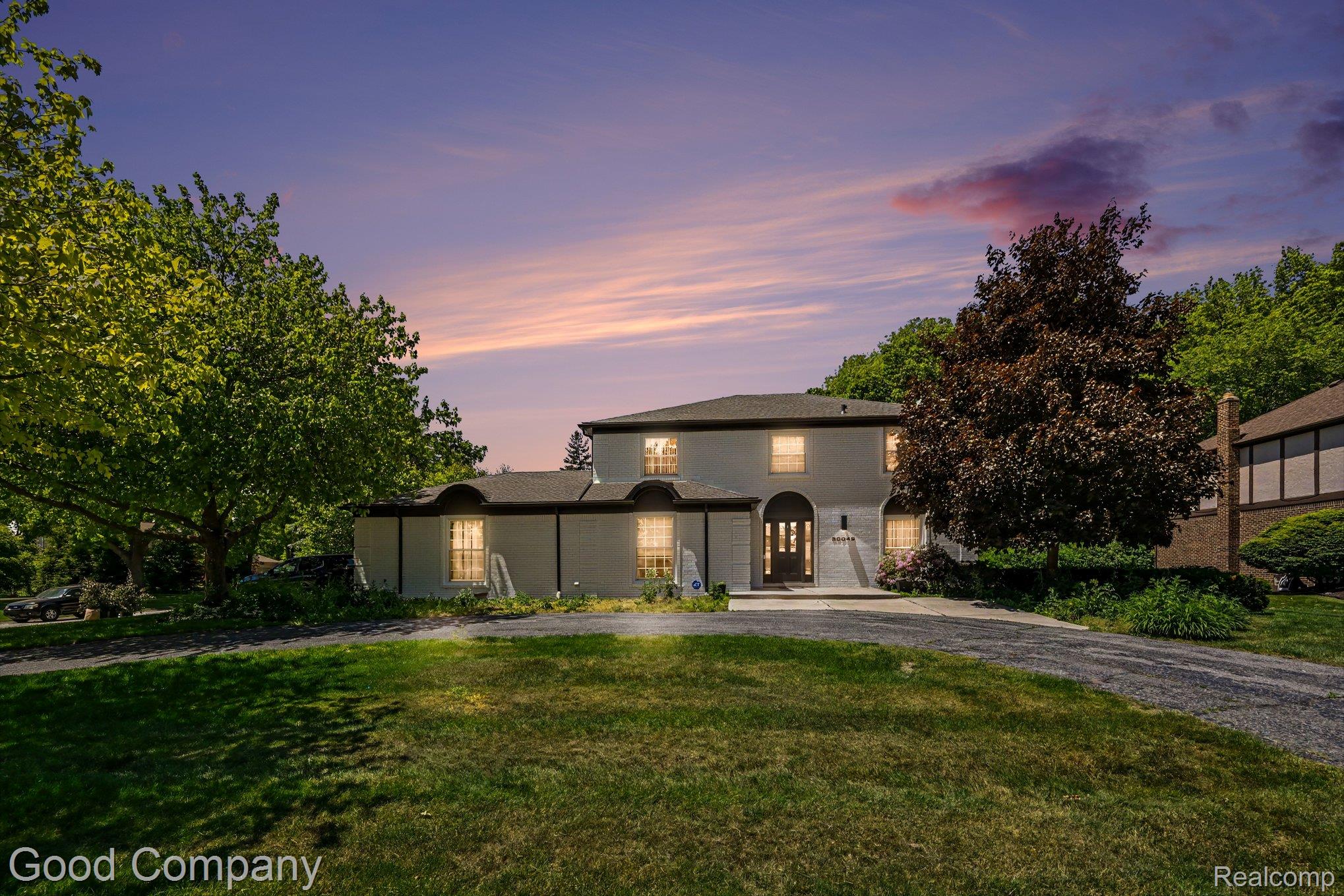 30049, Mayfair, Farmington Hills, Michigan, 48331