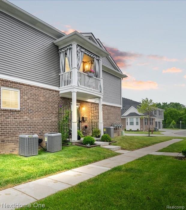 432, Maple Cove, #12, Saline, Michigan, 48176