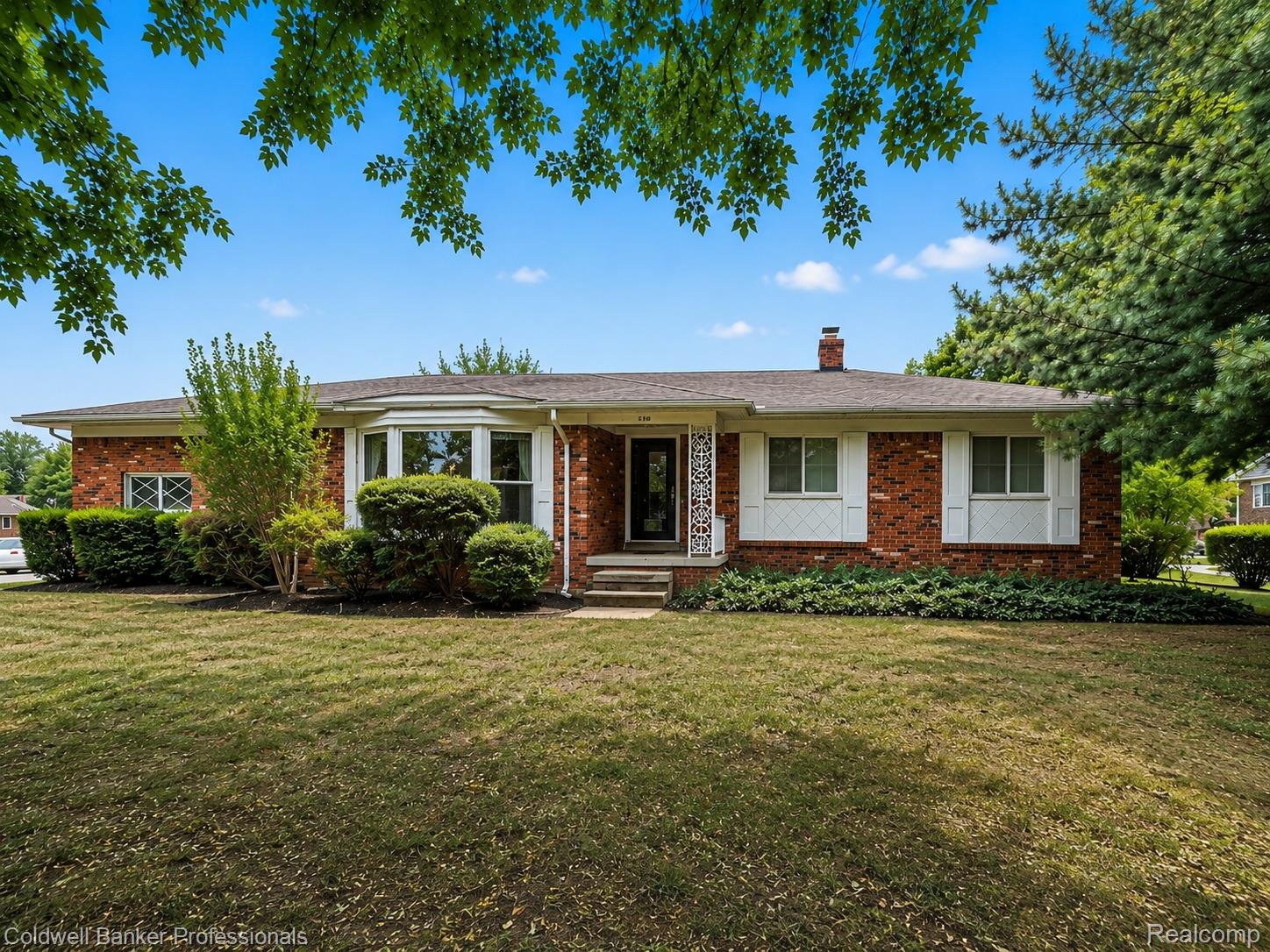 53238, Saturn, Utica, Michigan, 48316