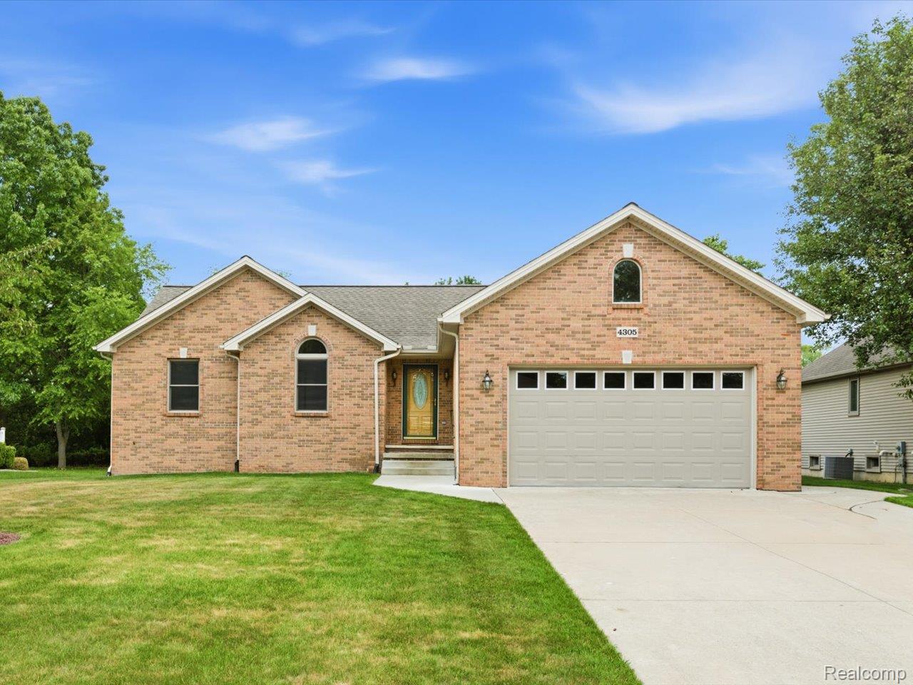 4305, Juniper, Port Huron, Michigan, 48060