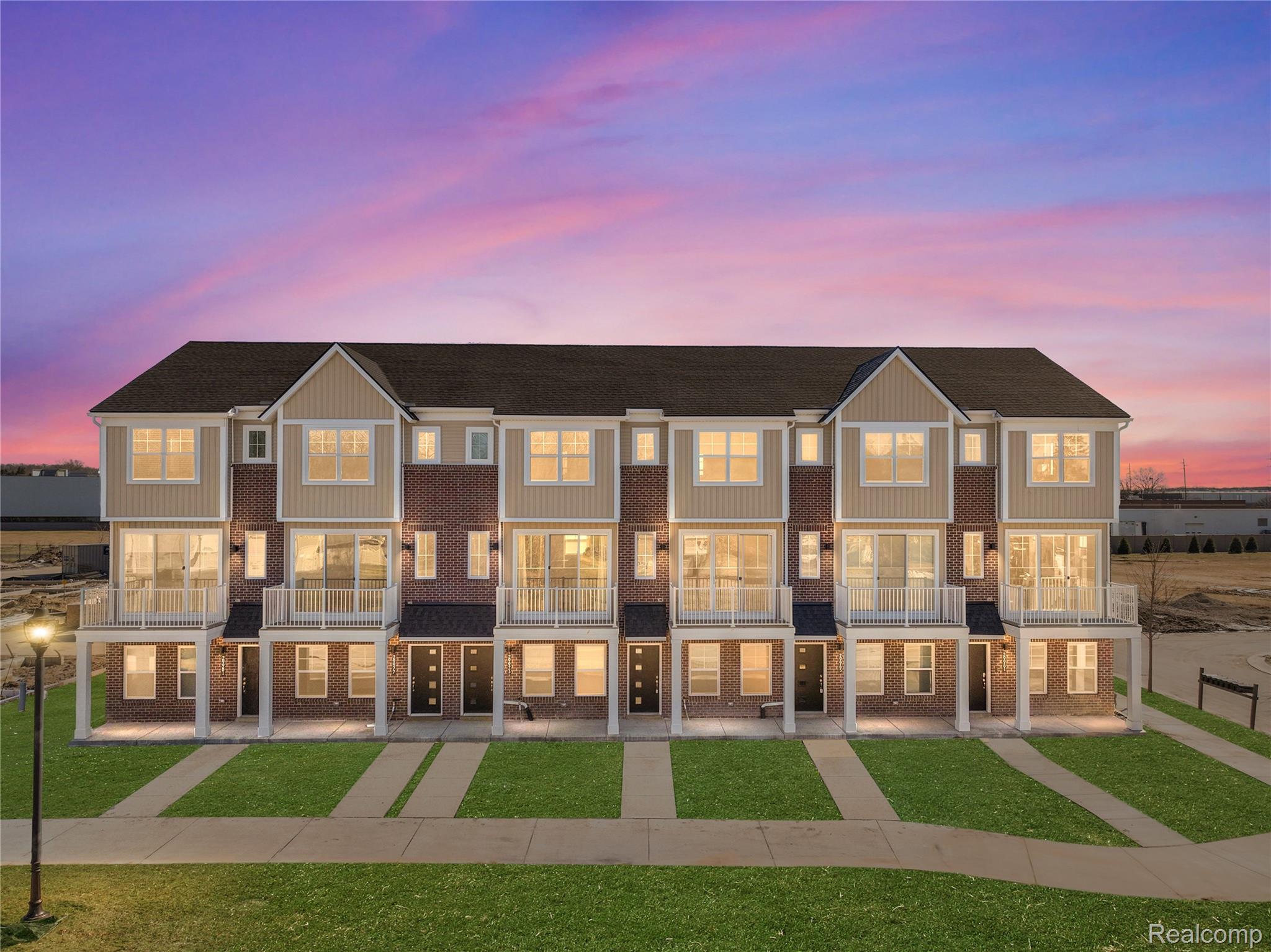 29989, Center, #8, New Hudson, Michigan, 48165