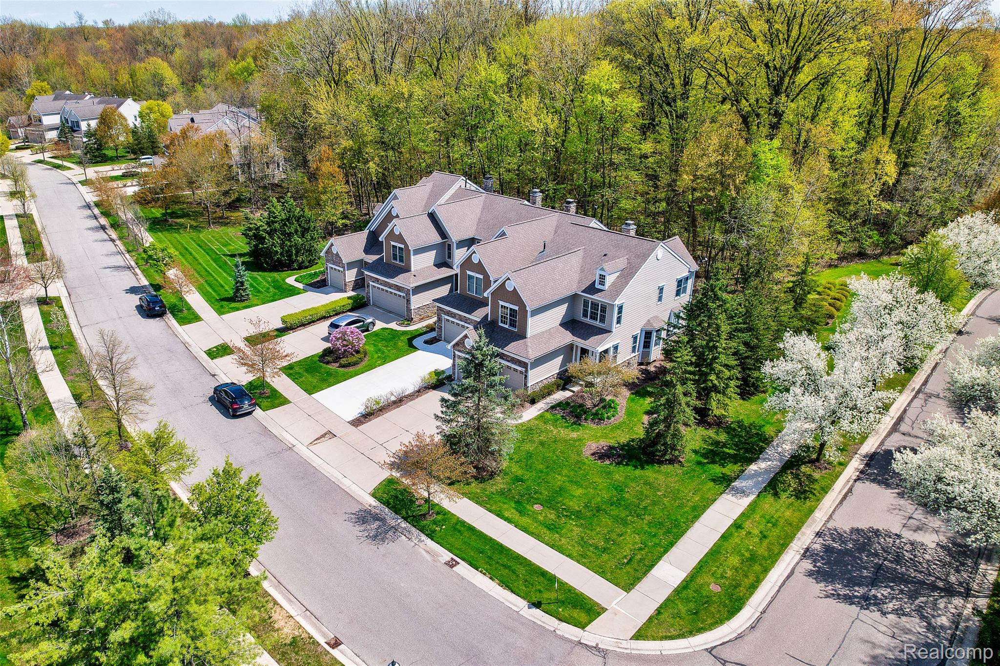 26168, Fieldstone, Novi, Michigan, 48374