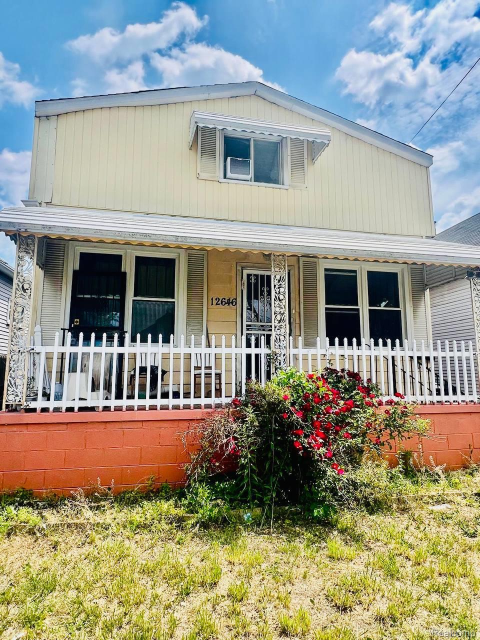 12646, McDougall, Hamtramck, Michigan, 48212