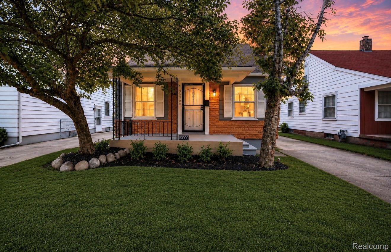23809, Normandy, Eastpointe, Michigan, 48021