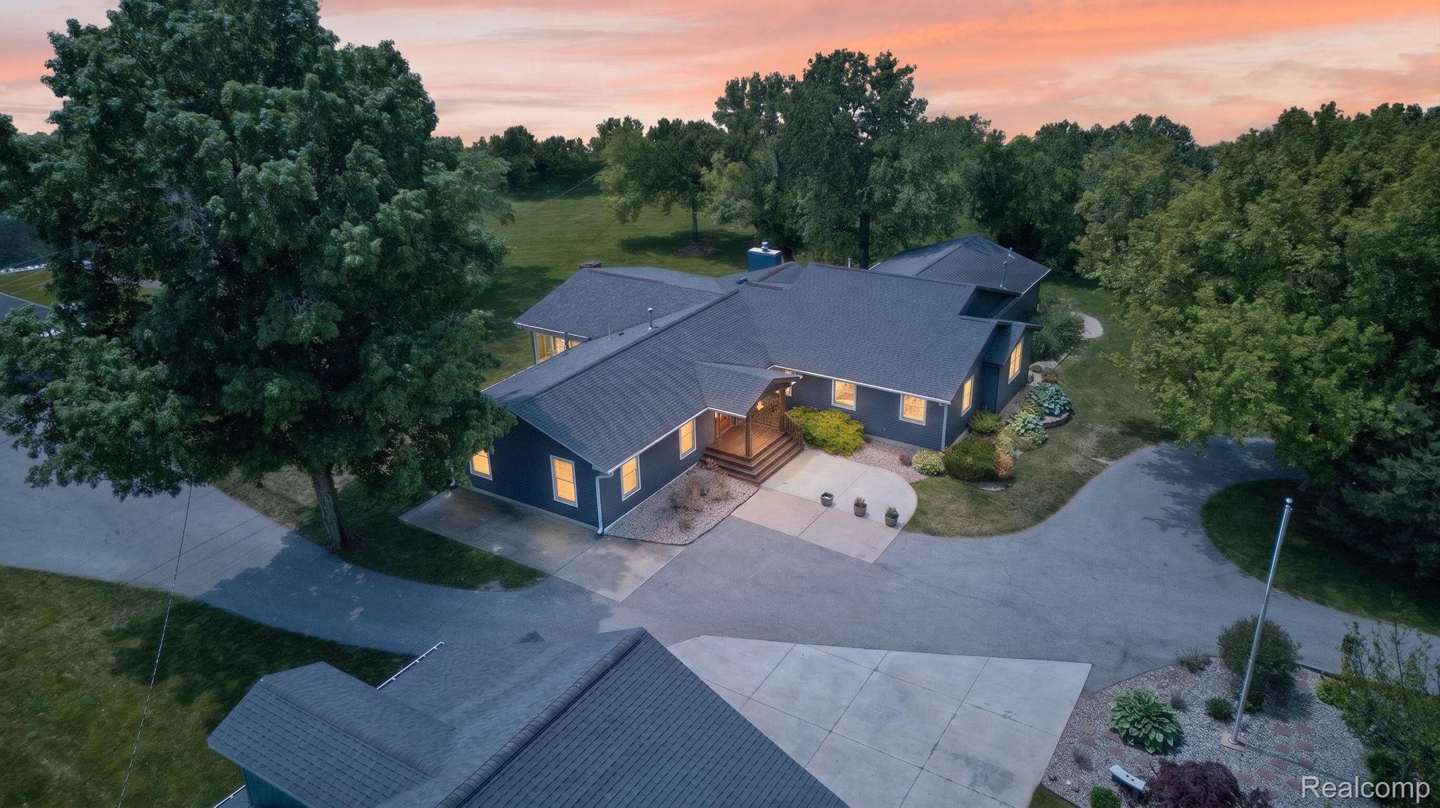 9353, Hill, Swartz Creek, Michigan, 48473
