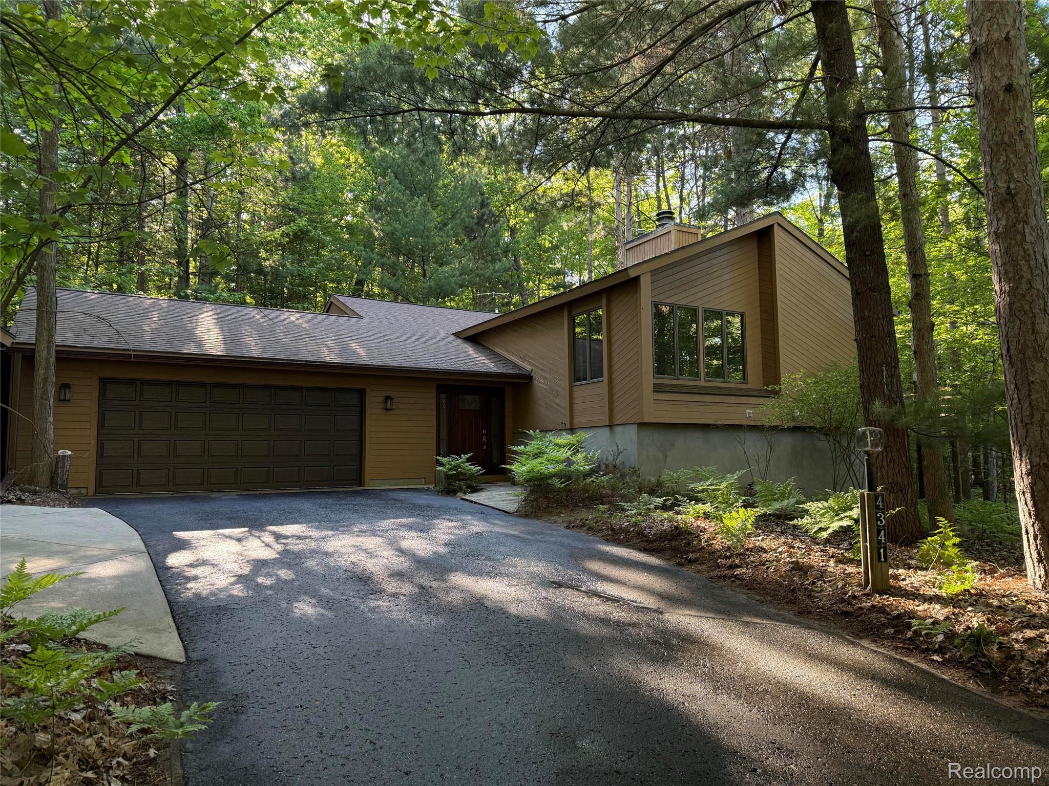 4341, Maplewood, Traverse City, Michigan, 49686