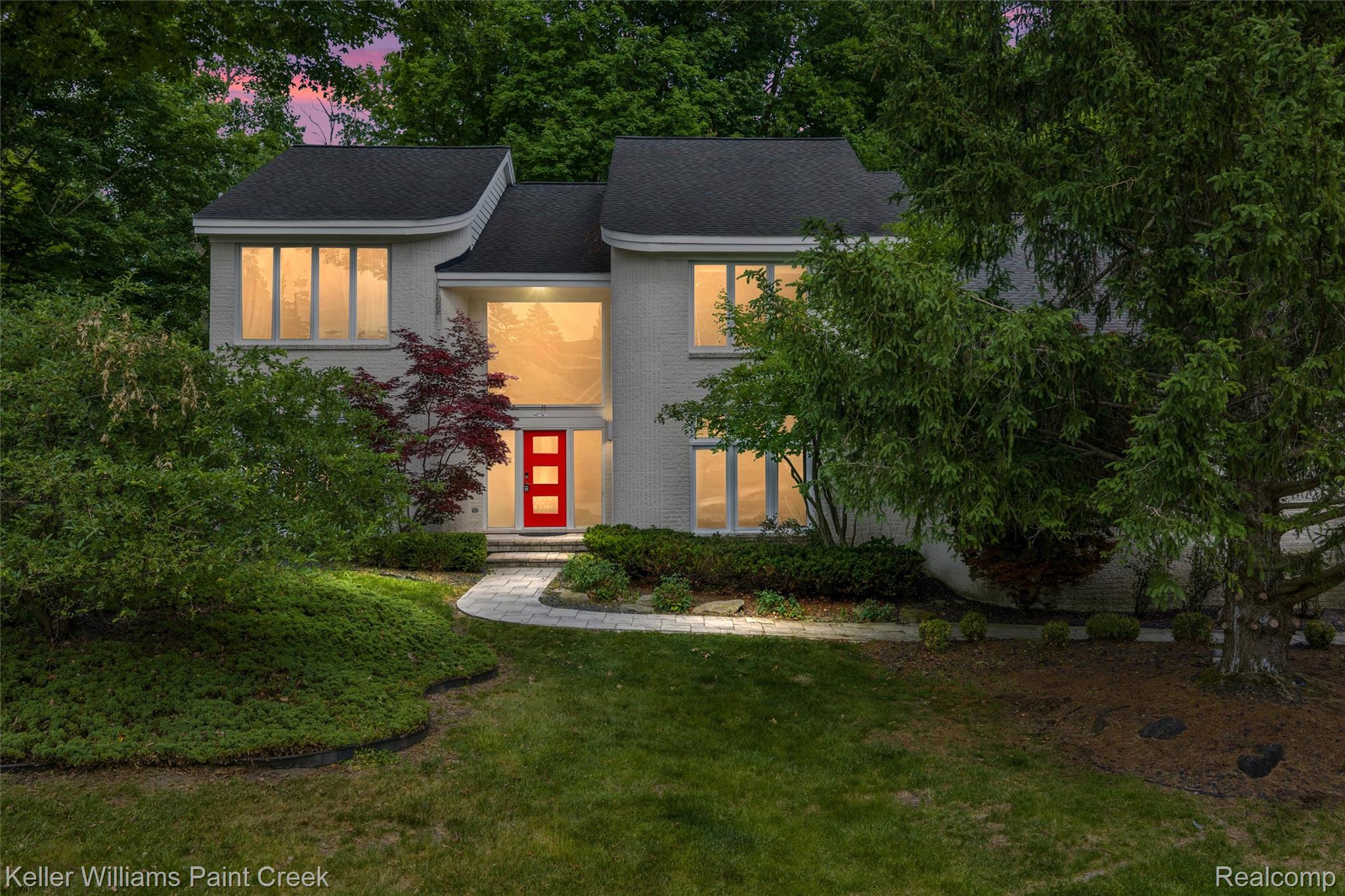 25626, Gina, Novi, Michigan, 48374