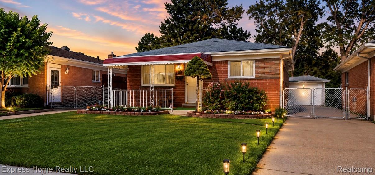27374, Townsend, Warren, Michigan, 48092