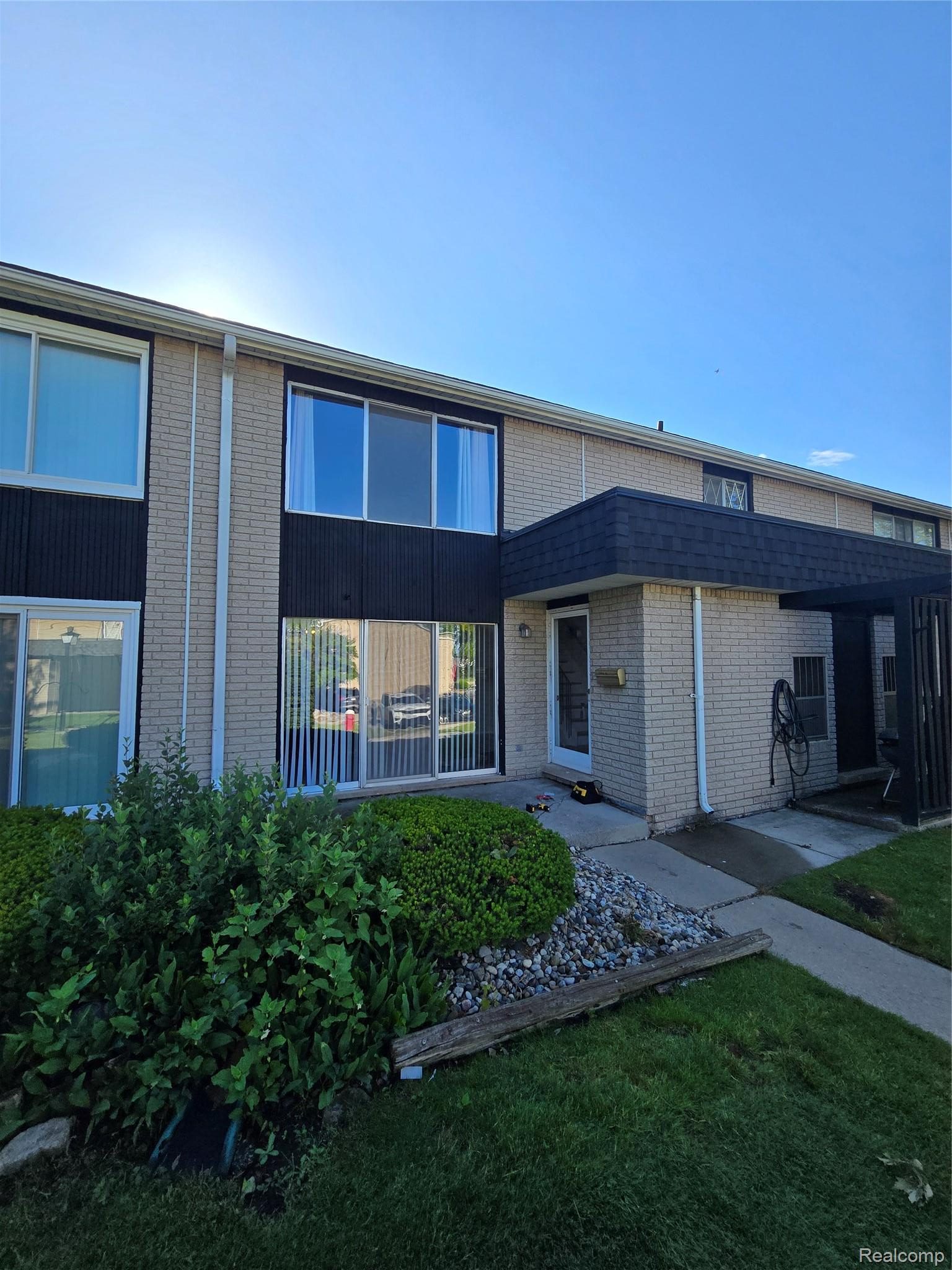 30107, Lorraine, #4, Warren, Michigan, 48093