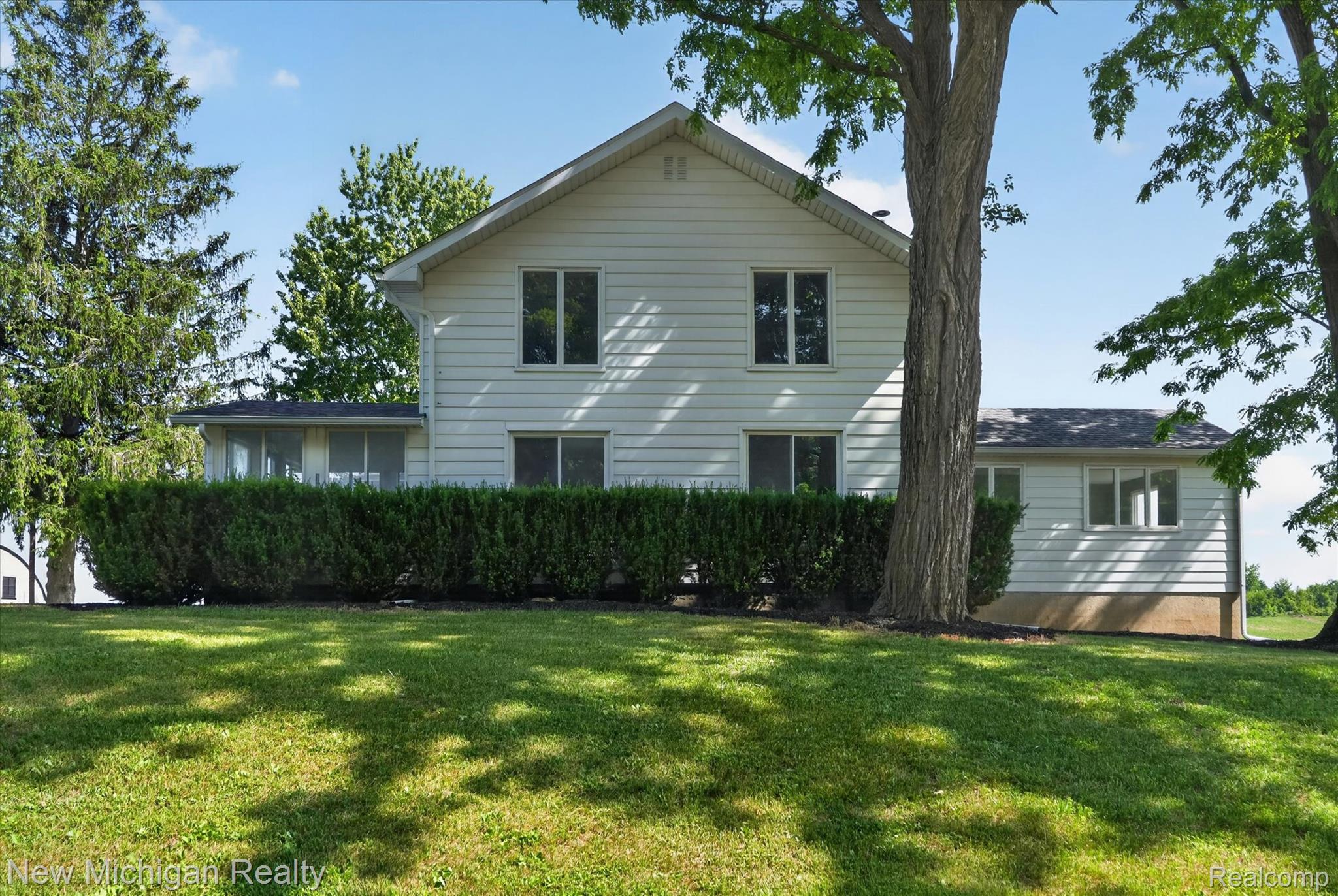 11374, Lahring, Byron, Michigan, 48418