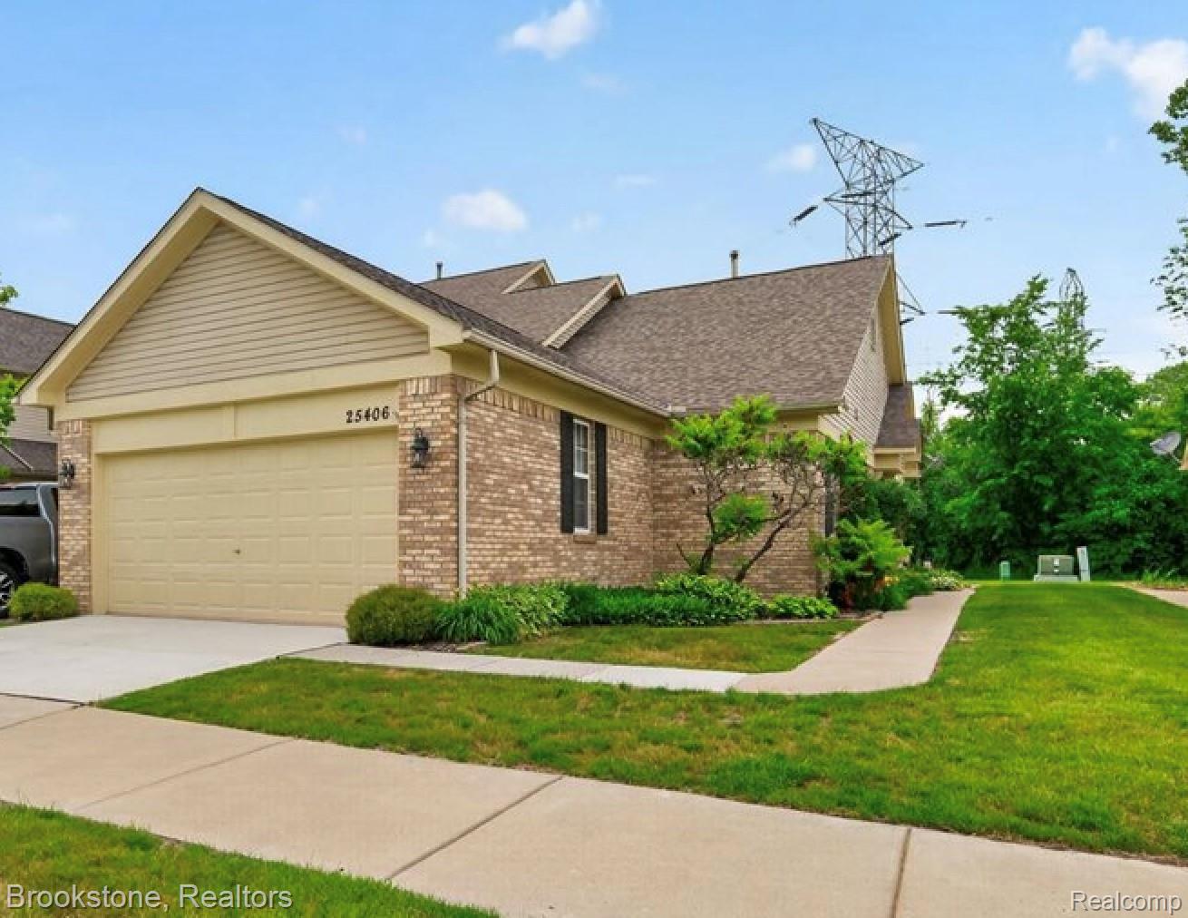 25406, Willowbrook, Flat Rock, Michigan, 48134