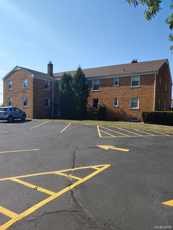 8030, Central, #3, Center Line, Michigan, 48015