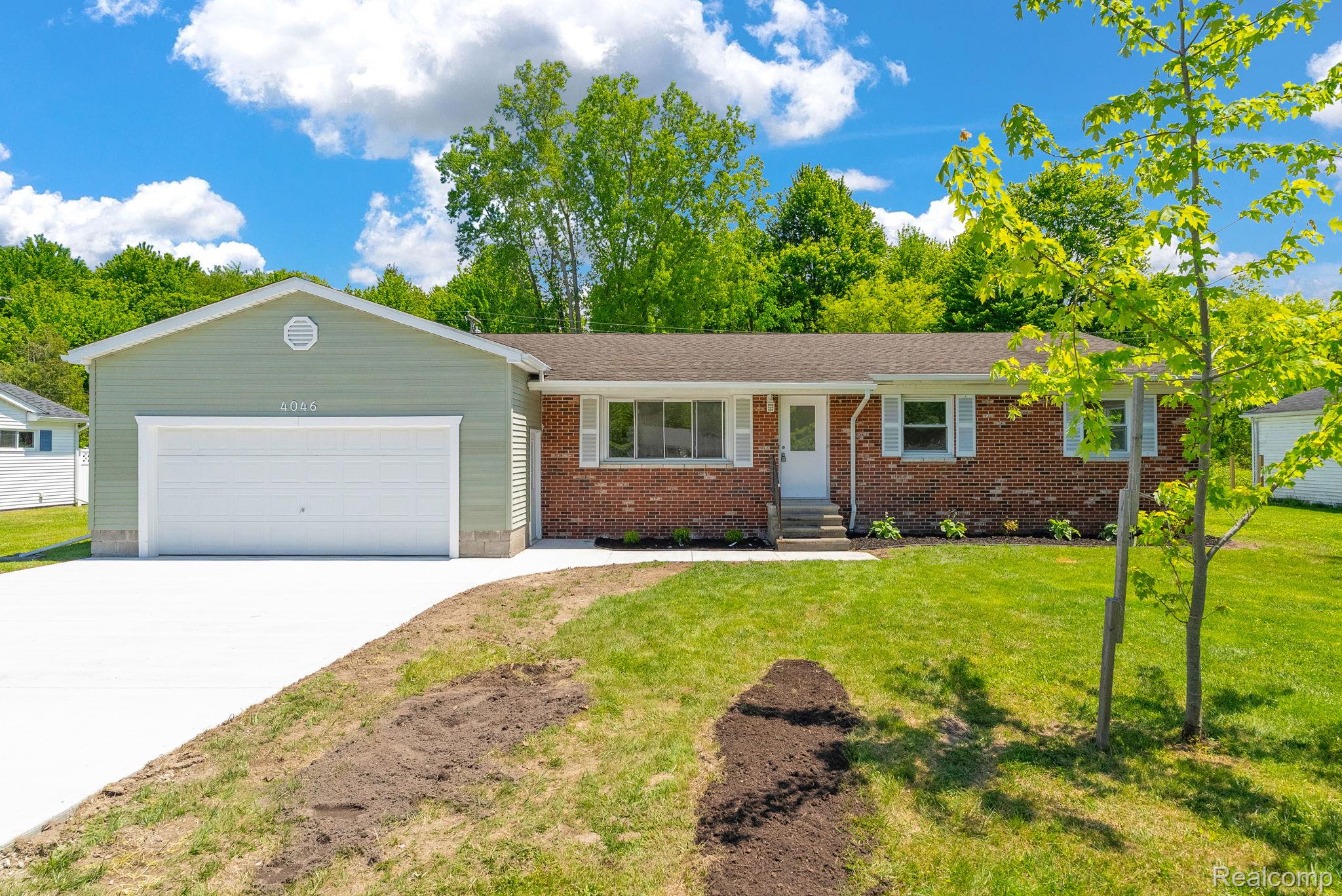 4046, State, Fort Gratiot, Michigan, 48059