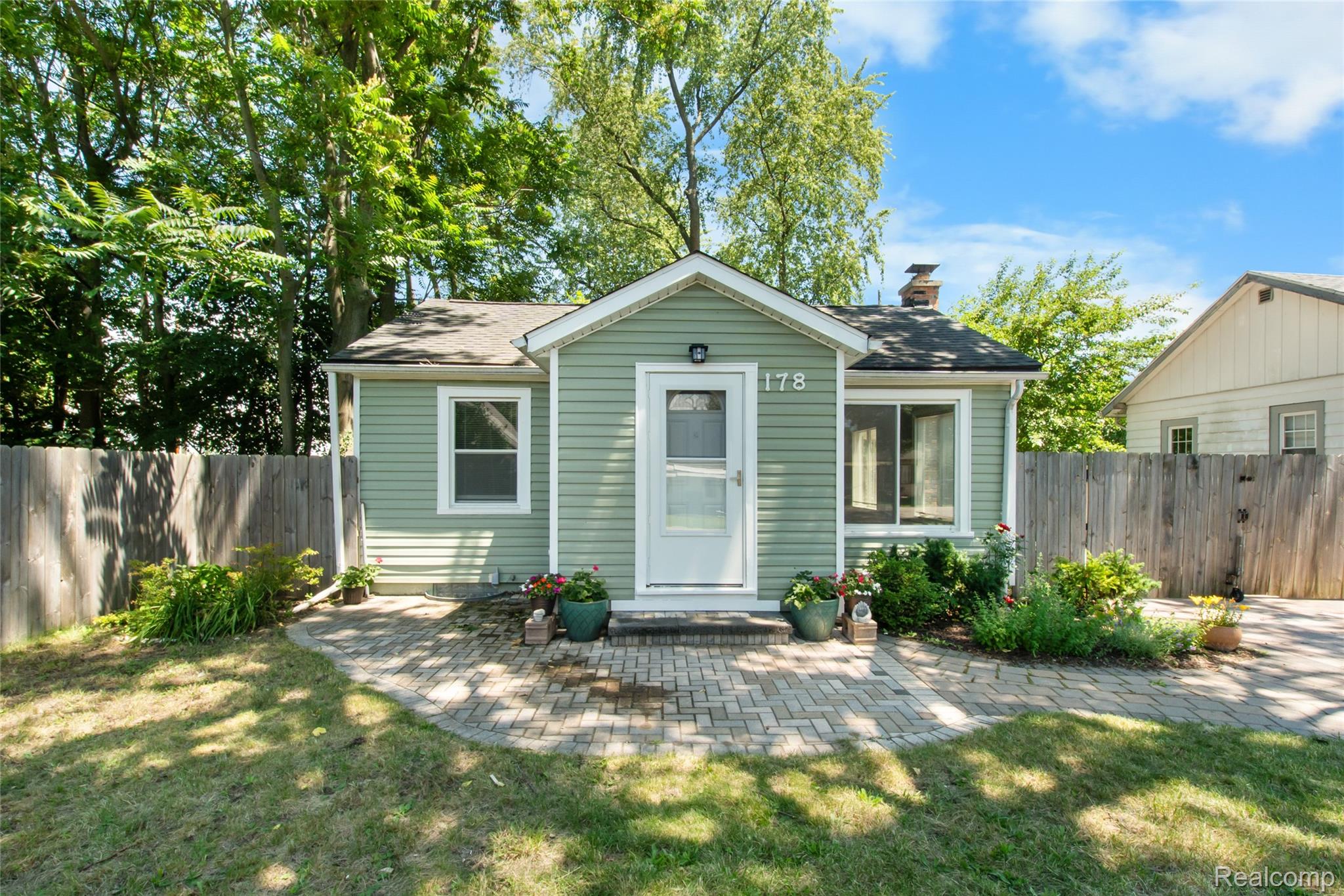 178, Lamay, Ypsilanti, Michigan, 48198