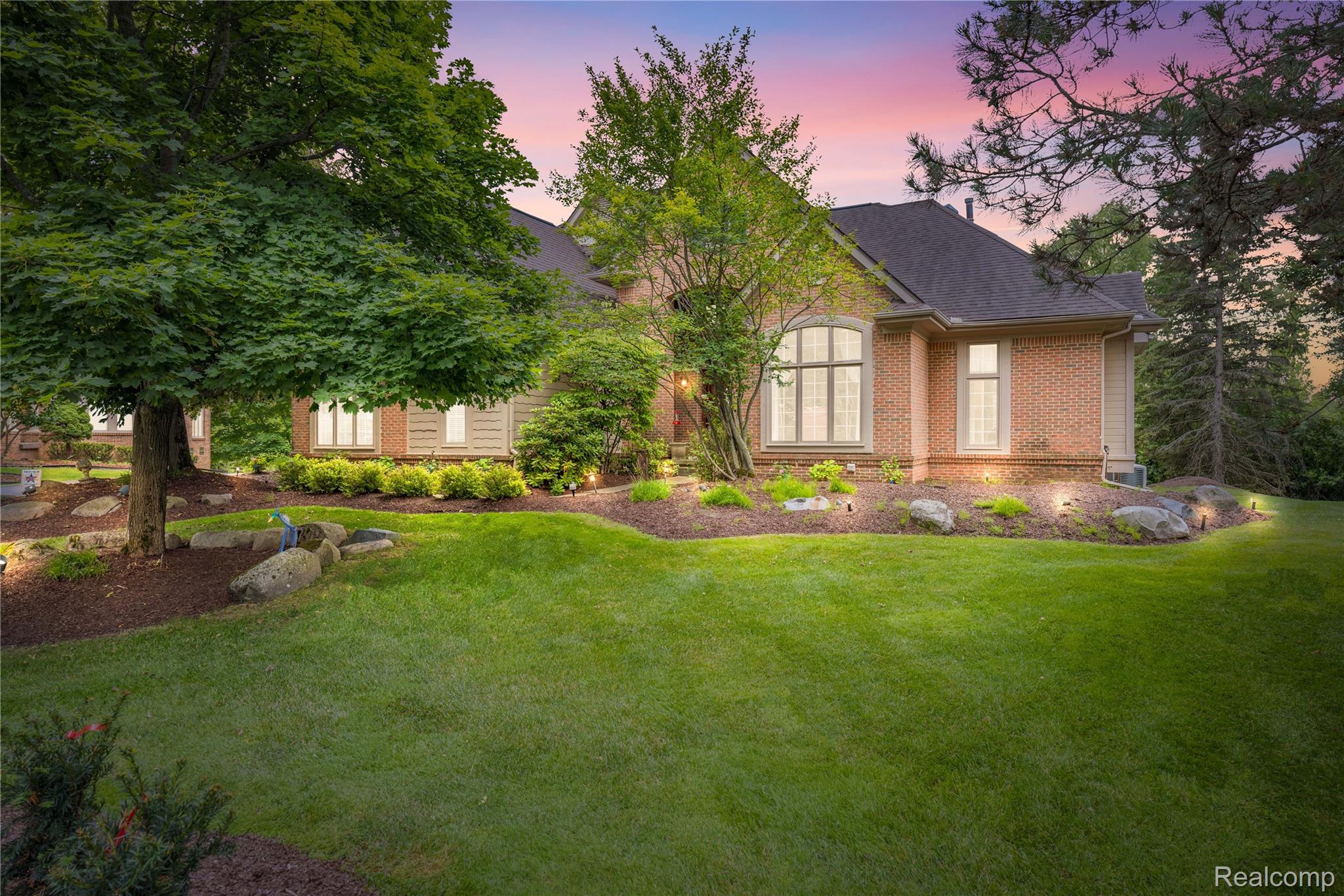 6567, Claremore, West Bloomfield, Michigan, 48322
