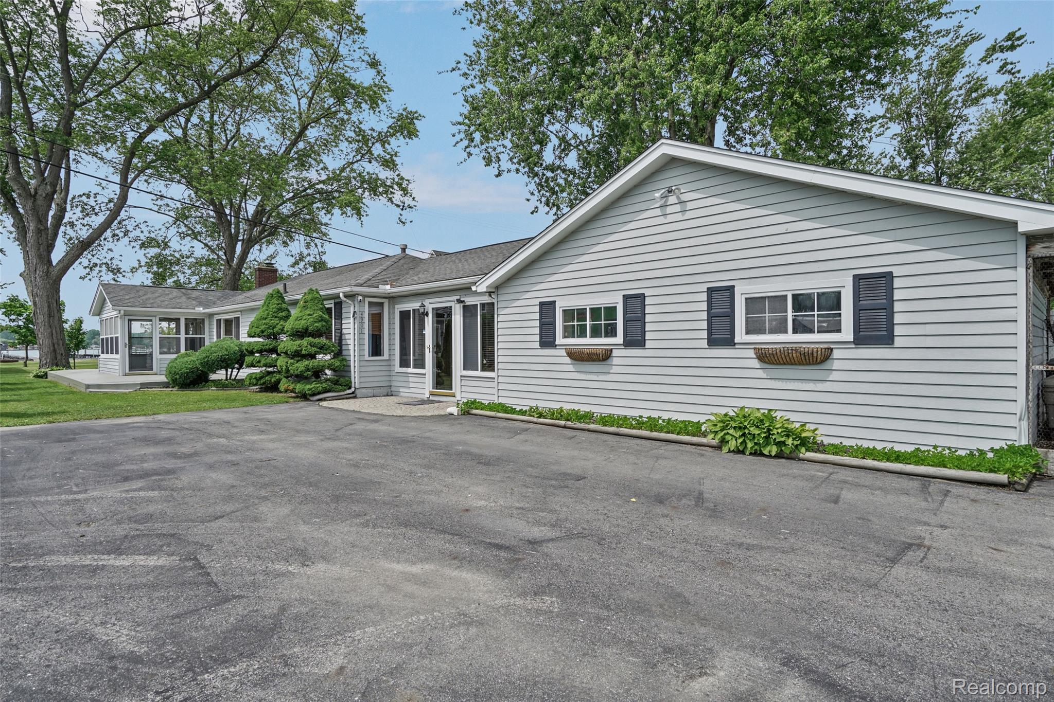 4901, Pointe Tremble, Algonac, Michigan, 48001