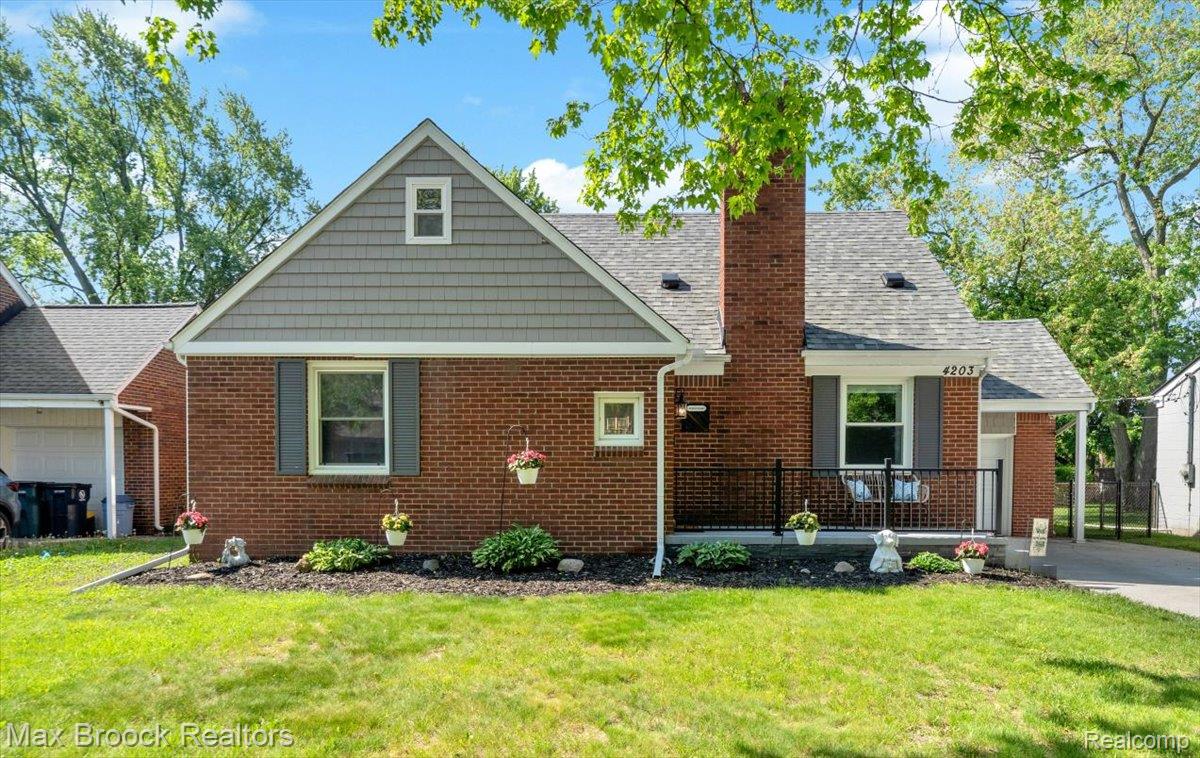 4203, Berkshire, Royal Oak, Michigan, 48073
