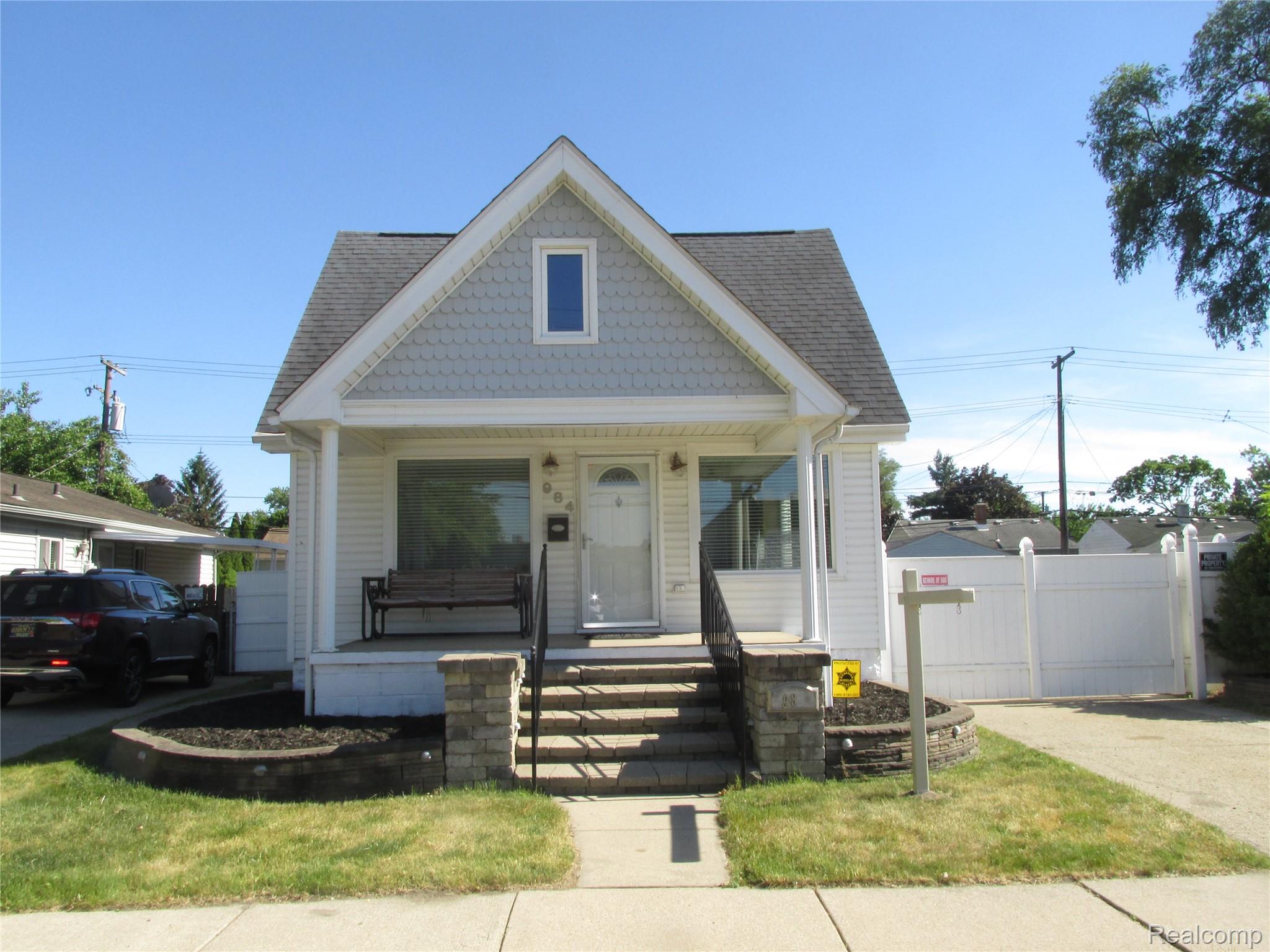 984, Mahan, Hazel Park, Michigan, 48030