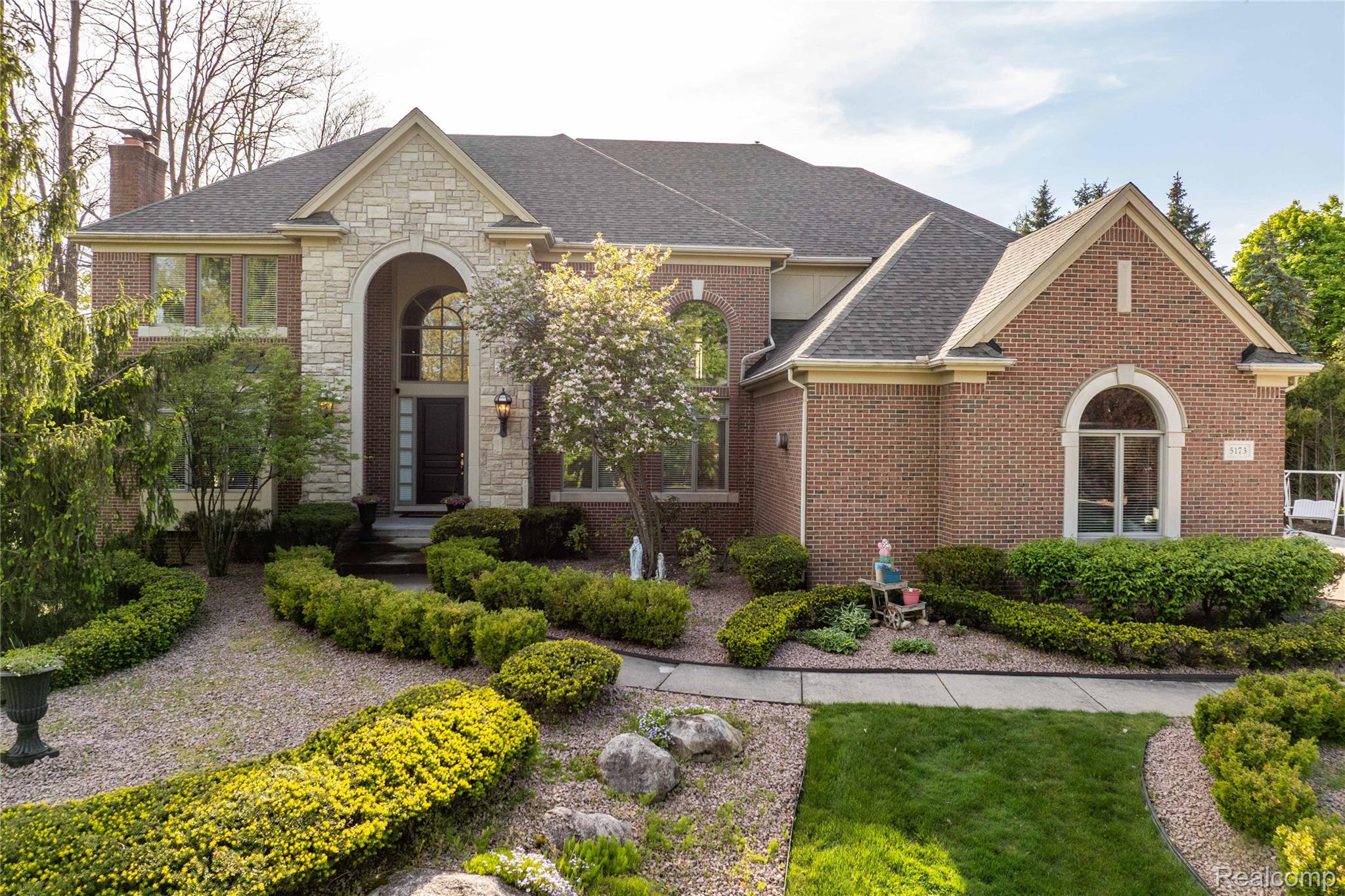5173, Serena, Troy, Michigan, 48098