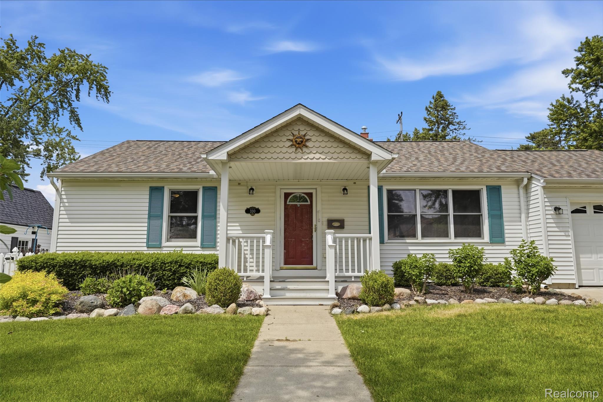 330, Whipple, South Lyon, Michigan, 48178