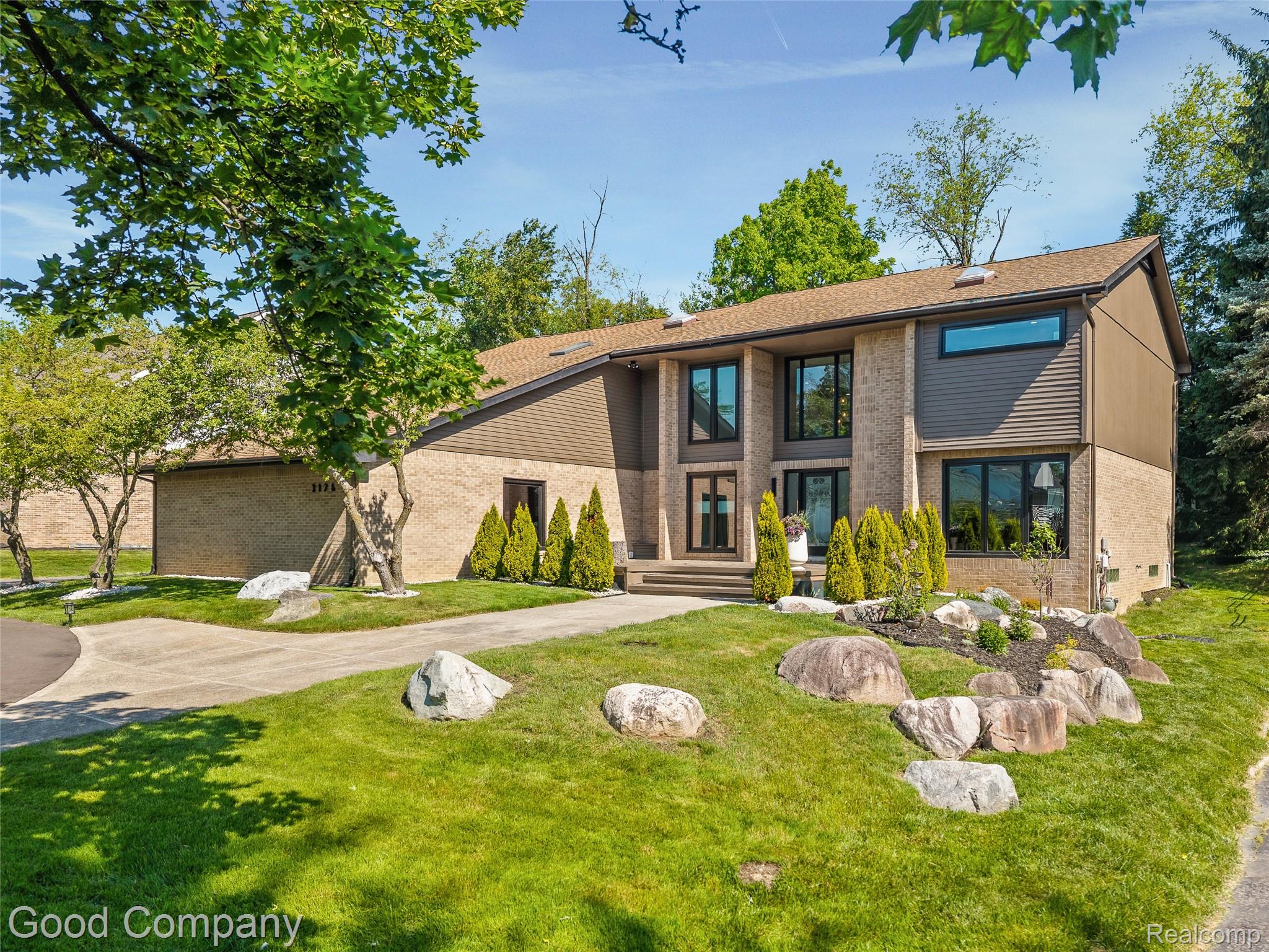3176, Chambord, West Bloomfield, Michigan, 48323