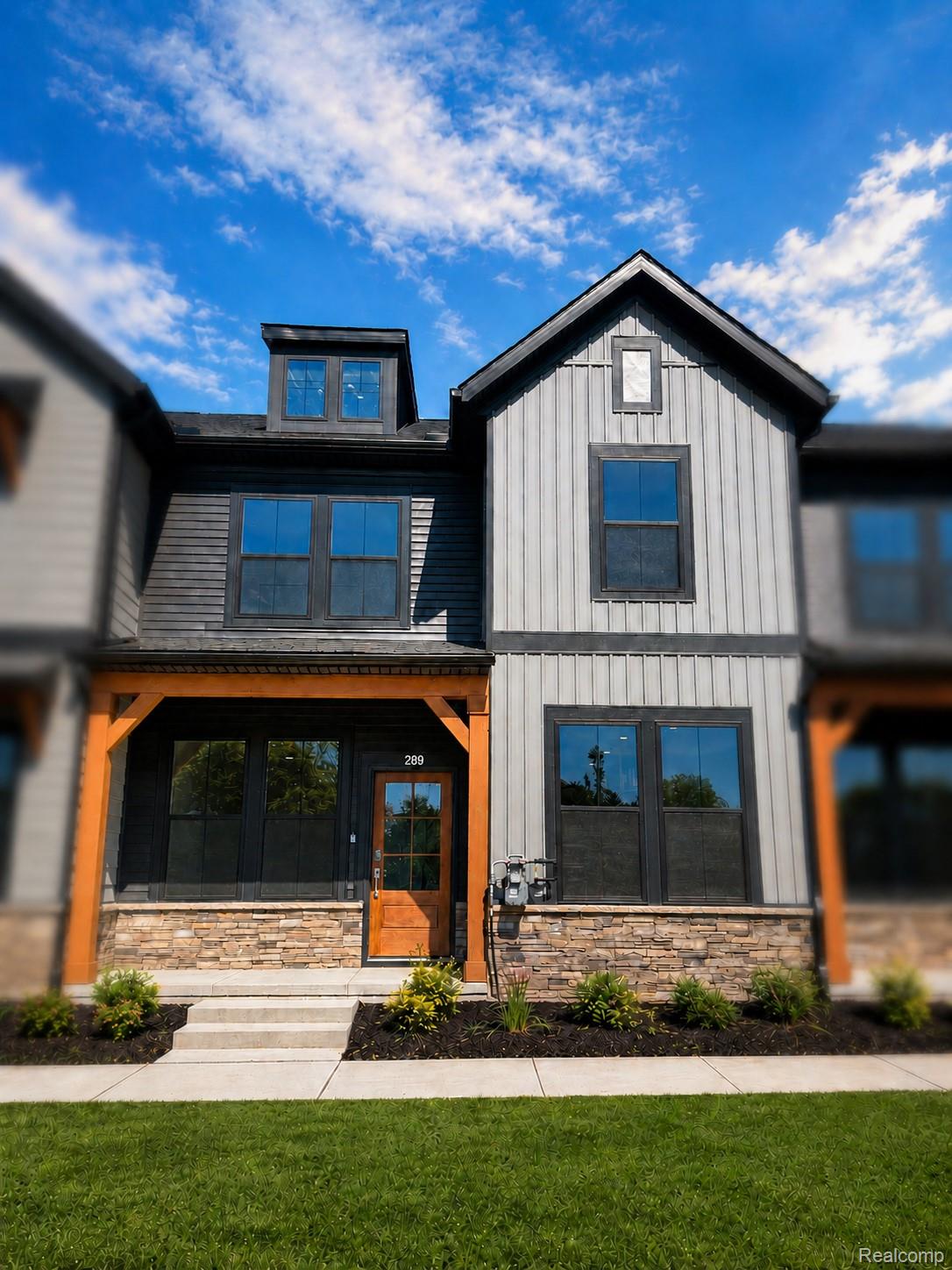 289, Lantana, Brighton, Michigan, 48116